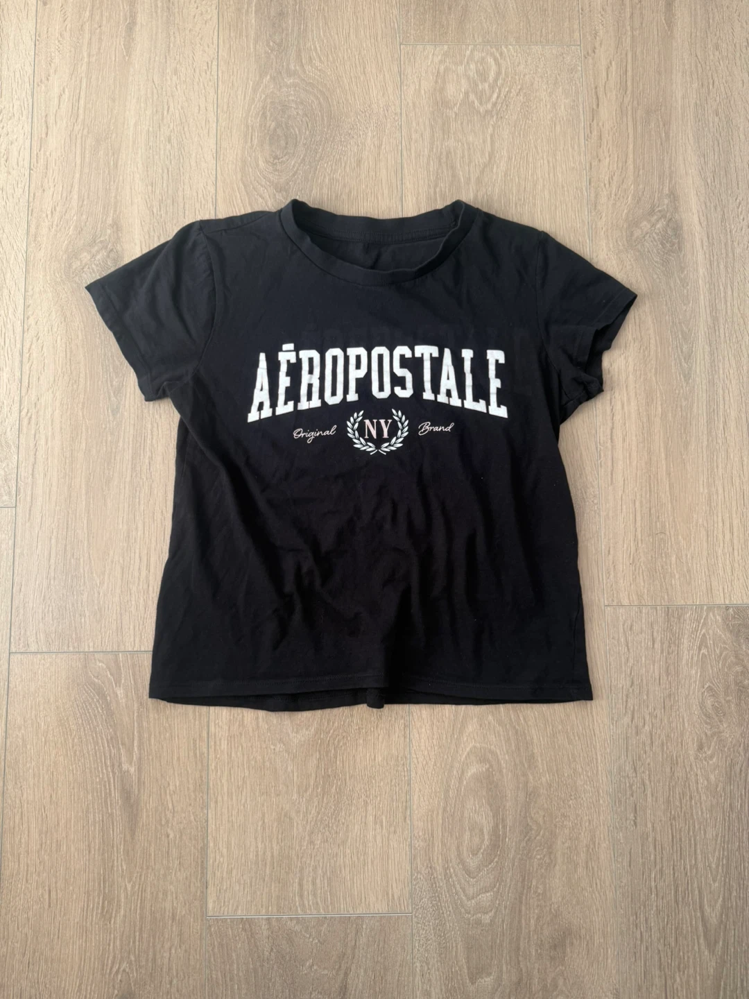 Aéropostale Black T-Shirt
