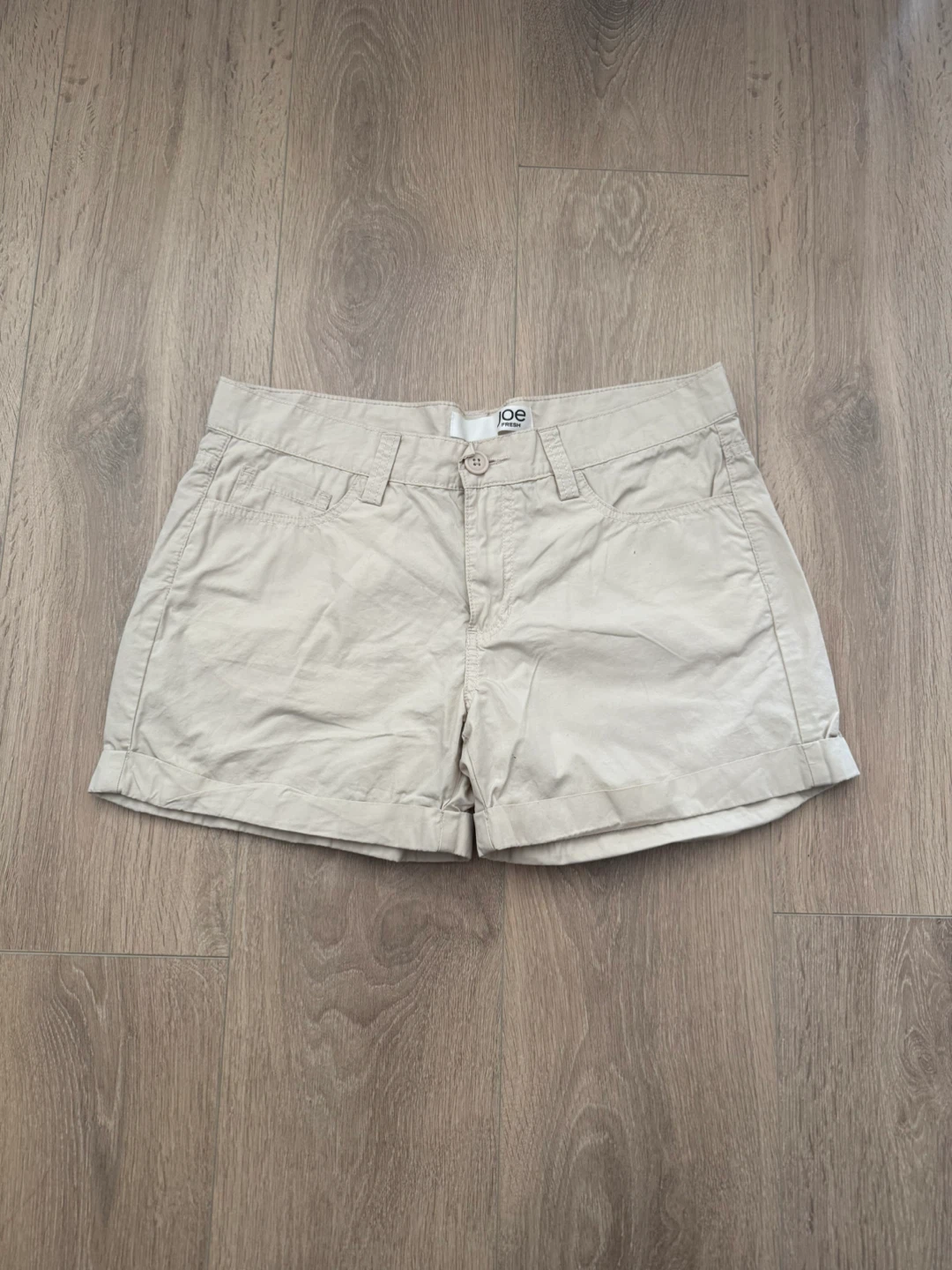Joe Fresh Women's Khaki Shorts Size 6