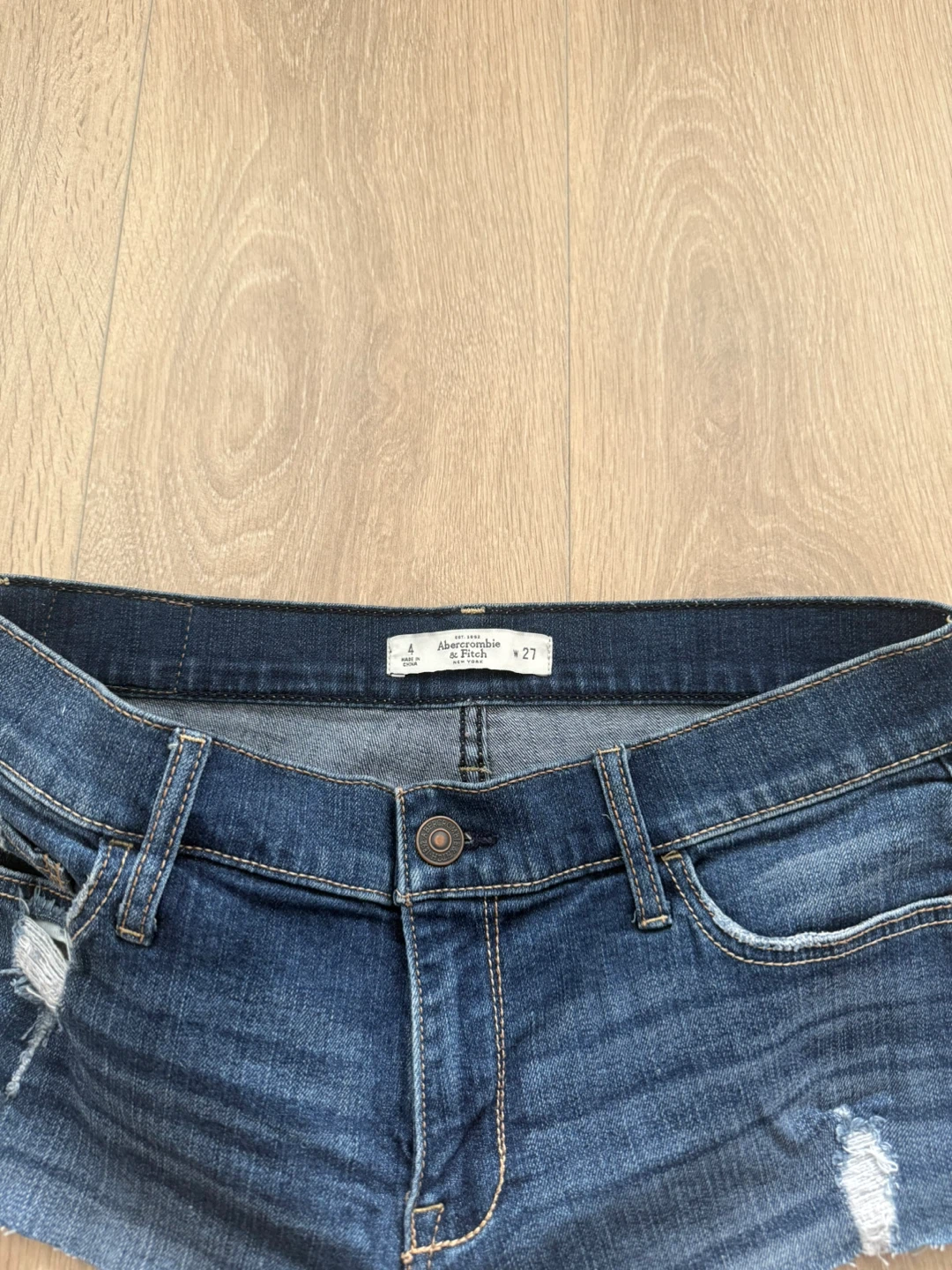 Abercrombie & Fitch Denim Shorts Size 4/27 - photo 3