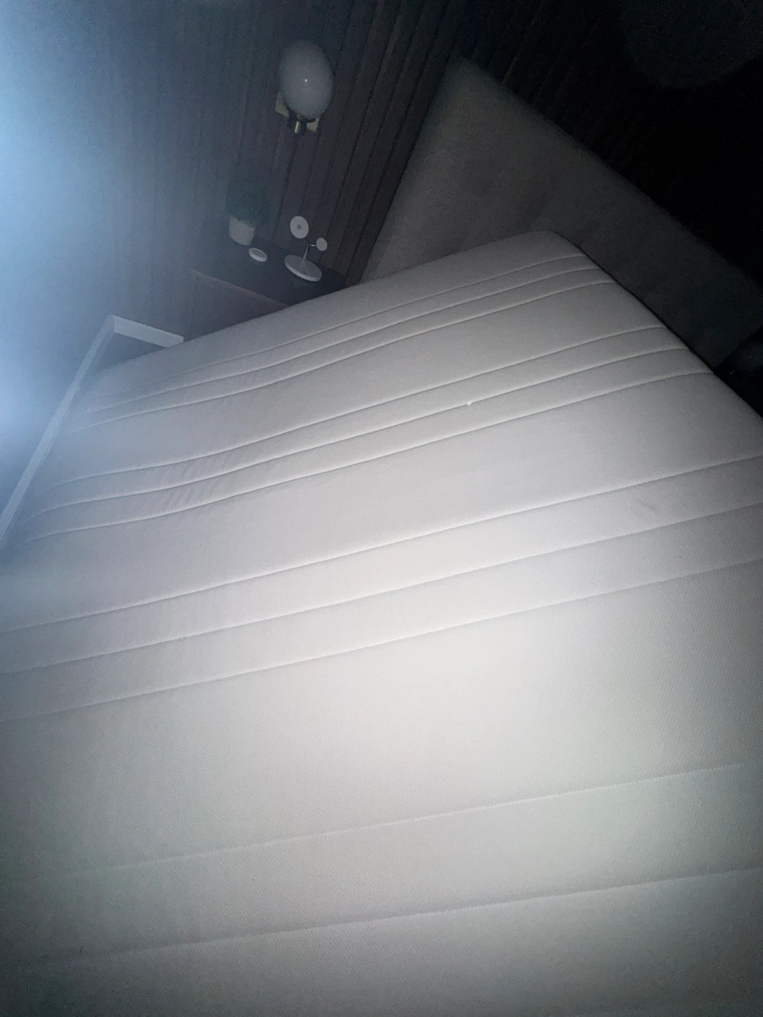 Ikea White Queen Size Mattress - photo 4