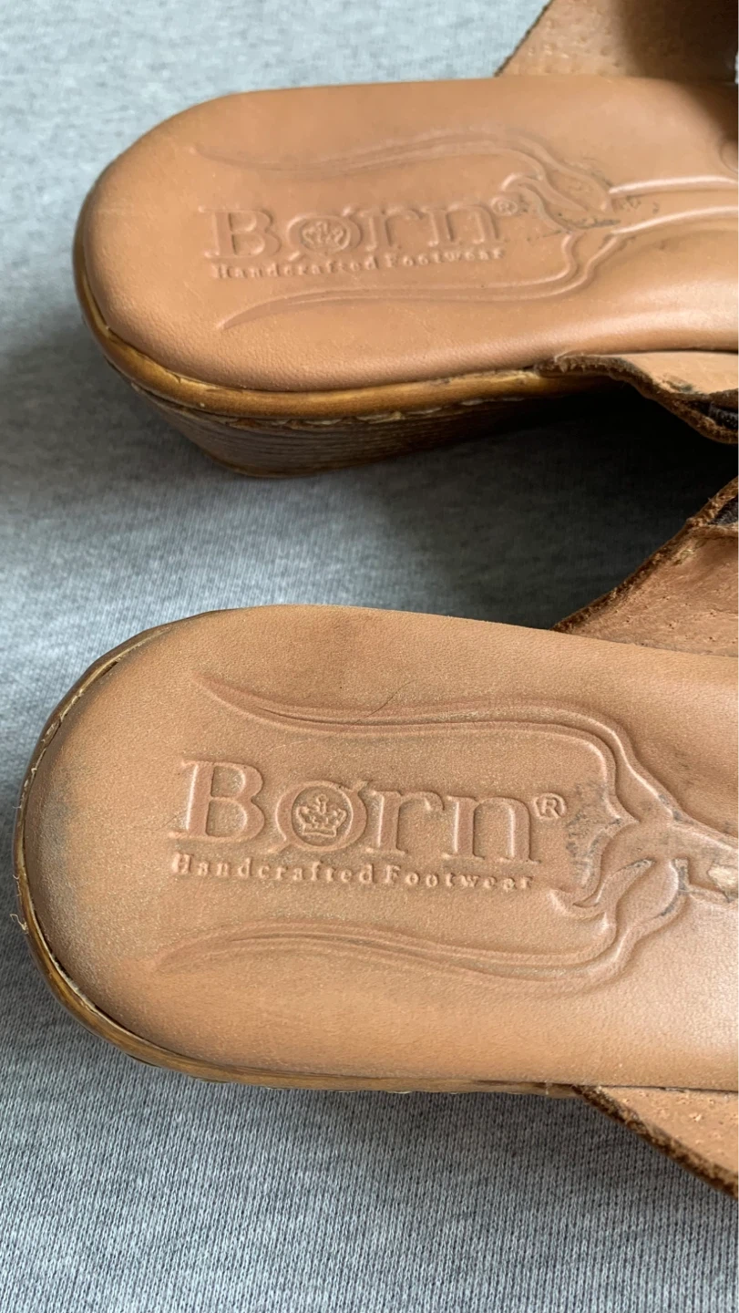 Light Brown Leather Wedge Sandals - Size 9 - photo 5