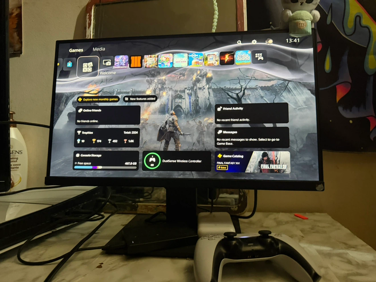 PS5 digital version + Monitor - photo 3