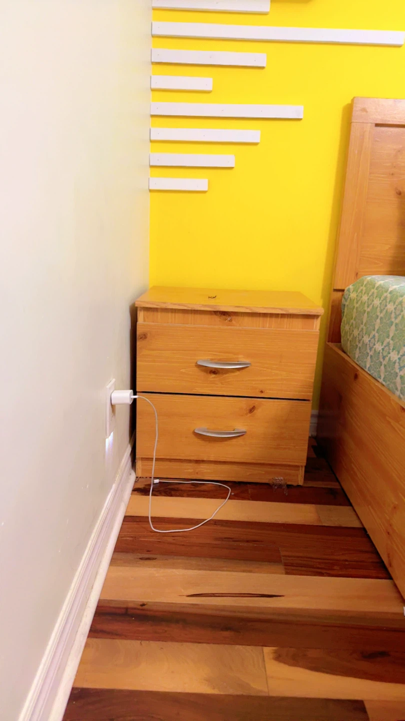 King Wooden Bedroom Set - Bed Frame and Dresser - photo 5
