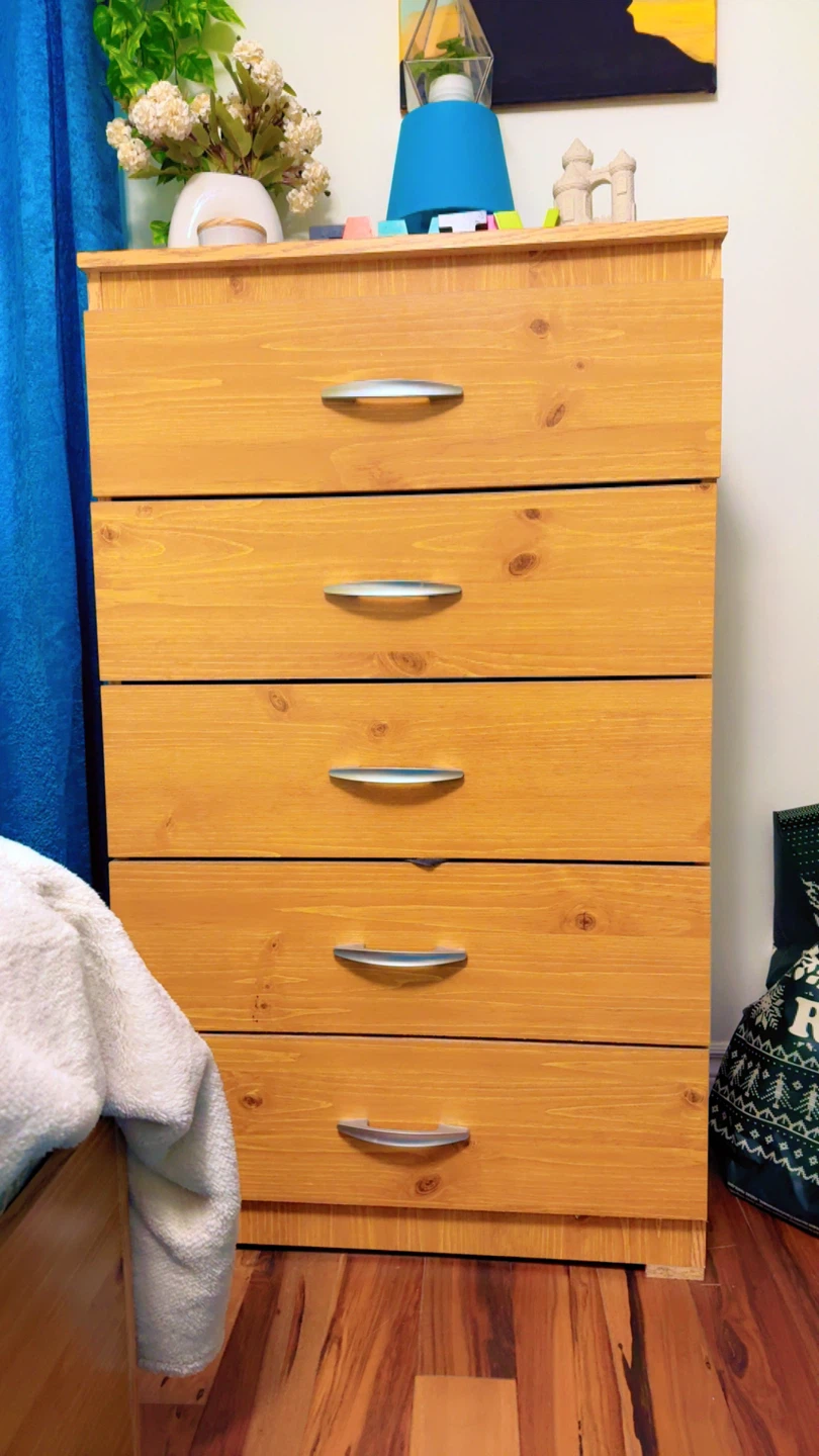 King Wooden Bedroom Set - Bed Frame and Dresser - photo 2