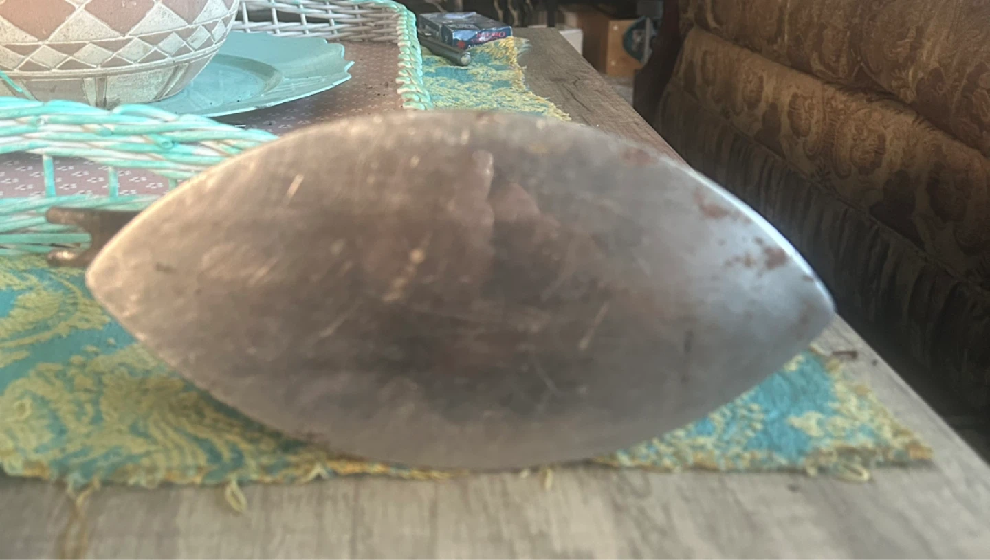 Antique Coleman 4A-Gas Iron - photo 4