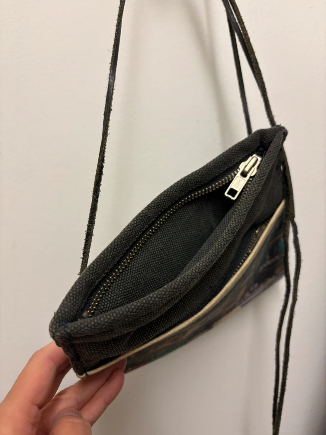GOD Hong Kong Canvas Pouch Bag - photo 5