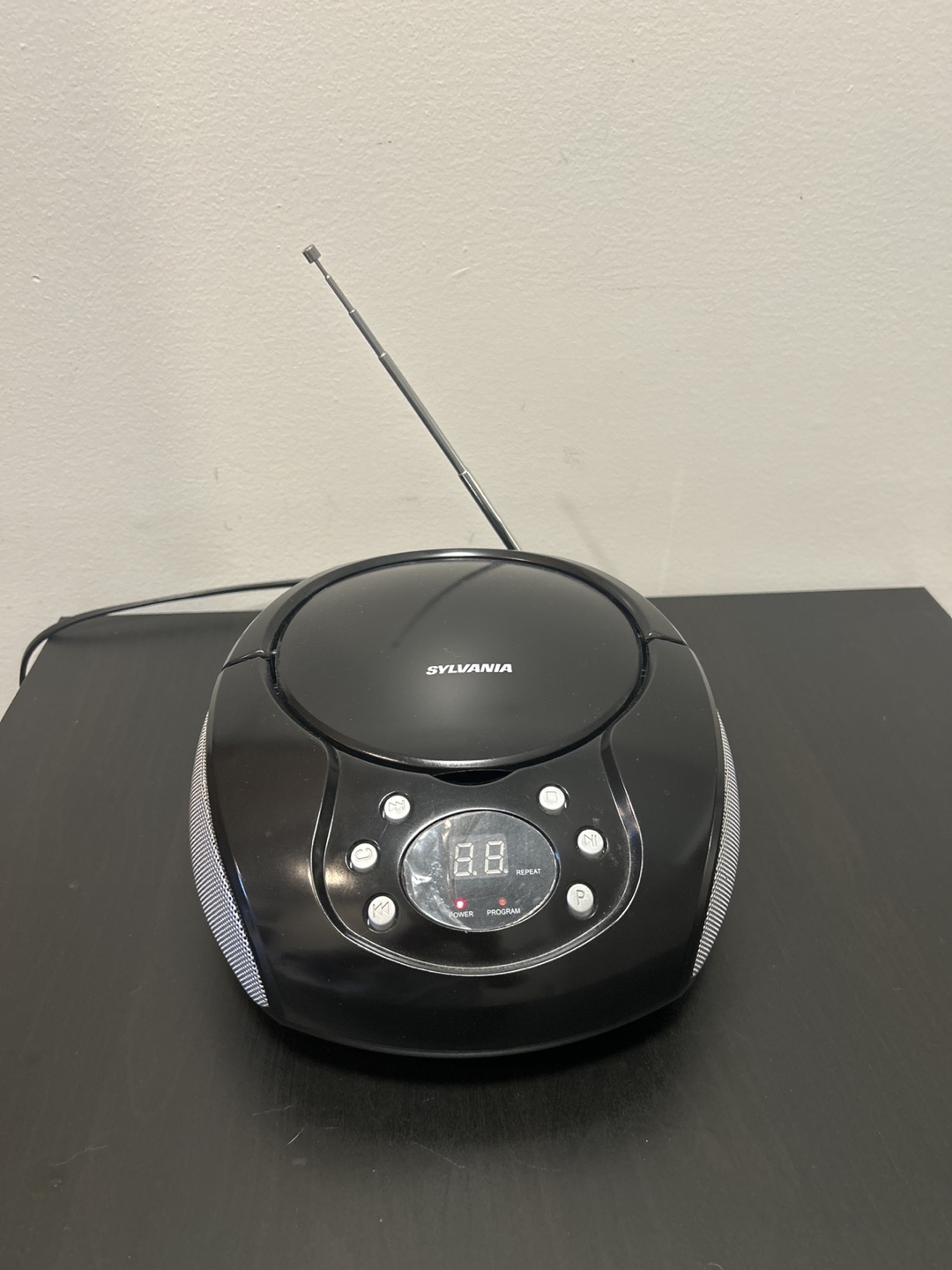 Sylvania Portable CD Player Radio Boombox