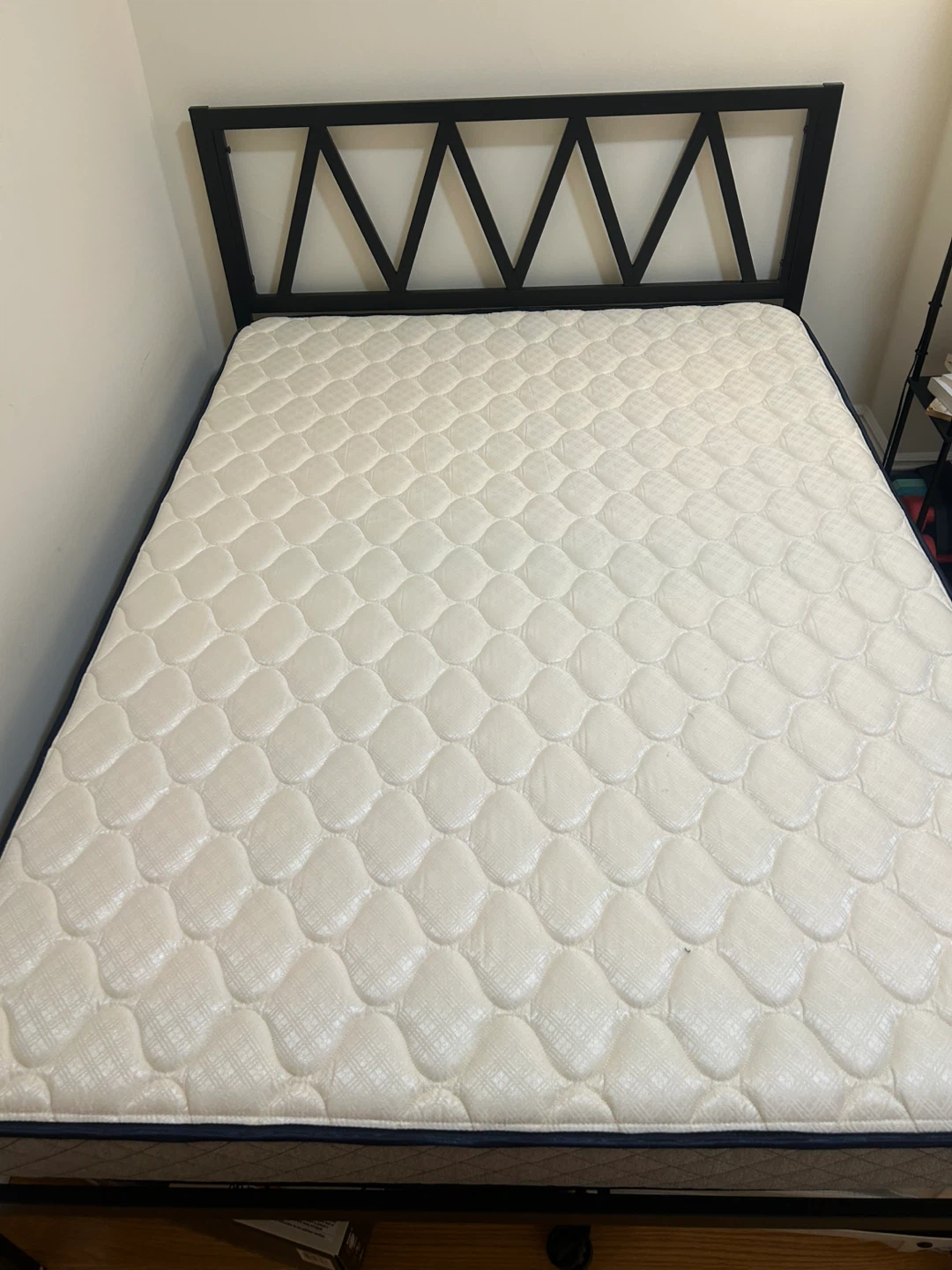 Full Size Mattress with (or without) Metal Bed Frame - photo 2