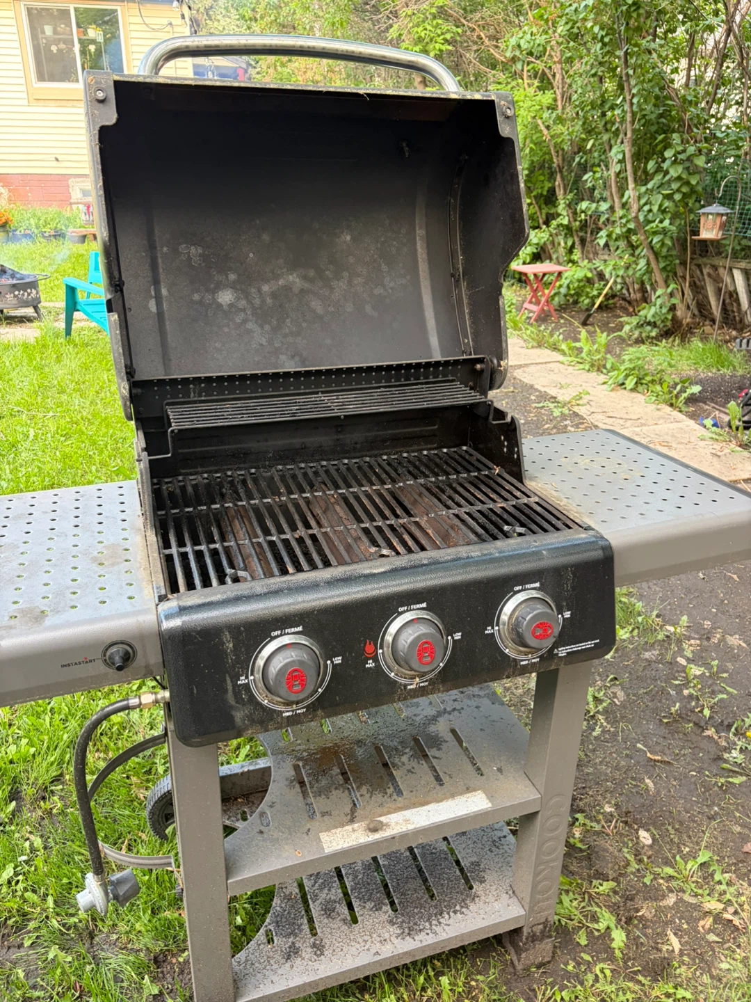 Coleman Propane Three Burner BBQ - photo 3