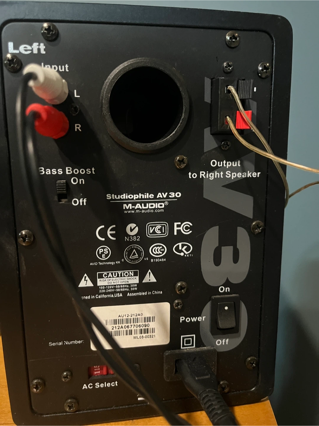 M-AUDIO Studiophile AV30 Powered Studio Monitors - photo 4