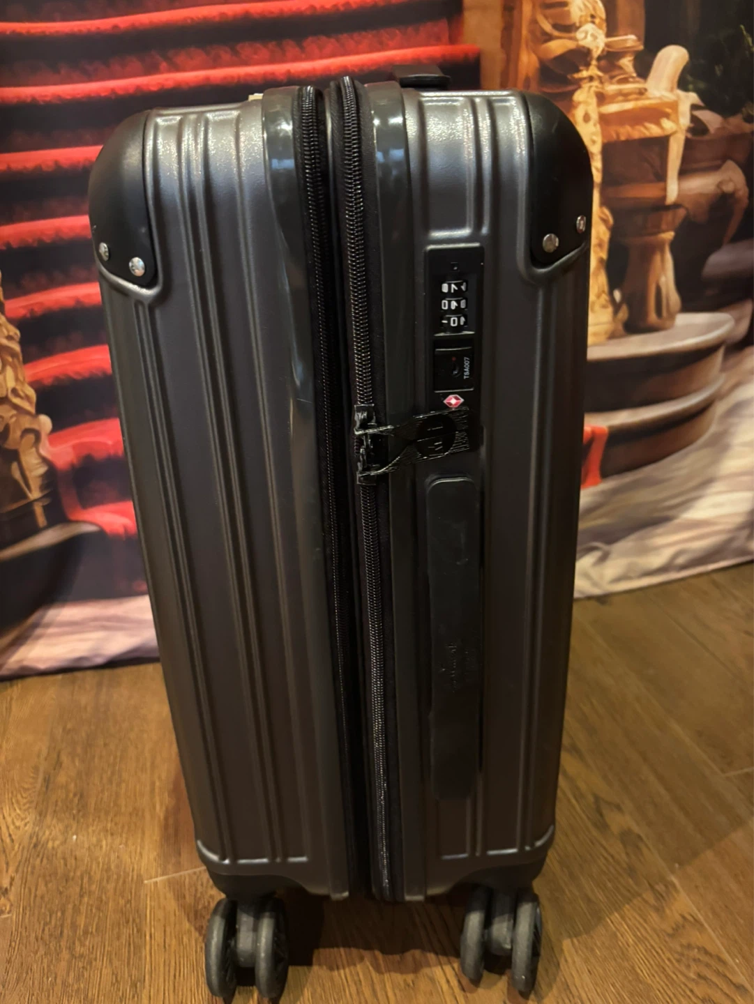 Hallmark Design Collection Carry-On Suitcase - photo 4