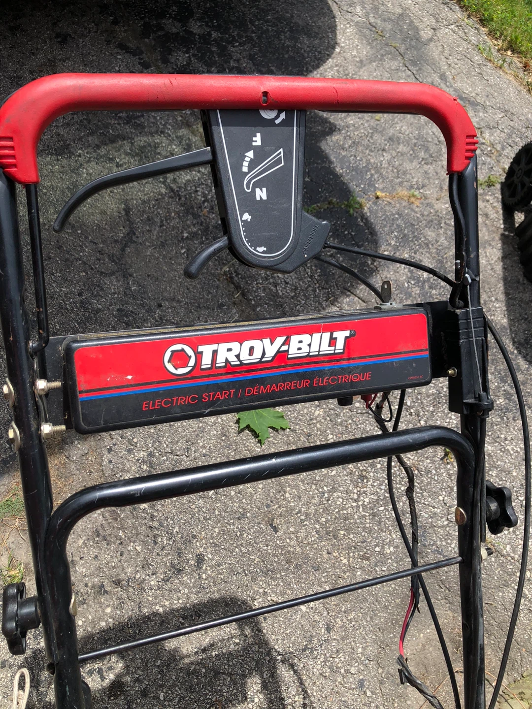 Troy bilts 6hp Kawasaki self propelled multi speed - photo 4