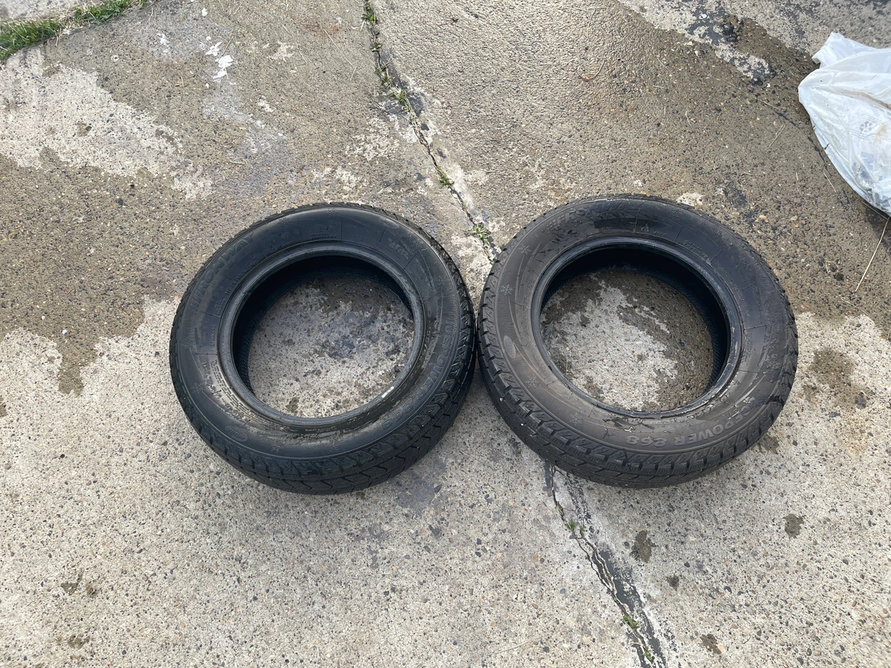 Set of 2 Tires