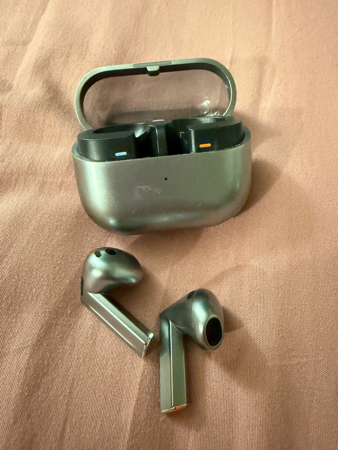 Samsung pro 3 buds Wireless Earbuds with Charging Case