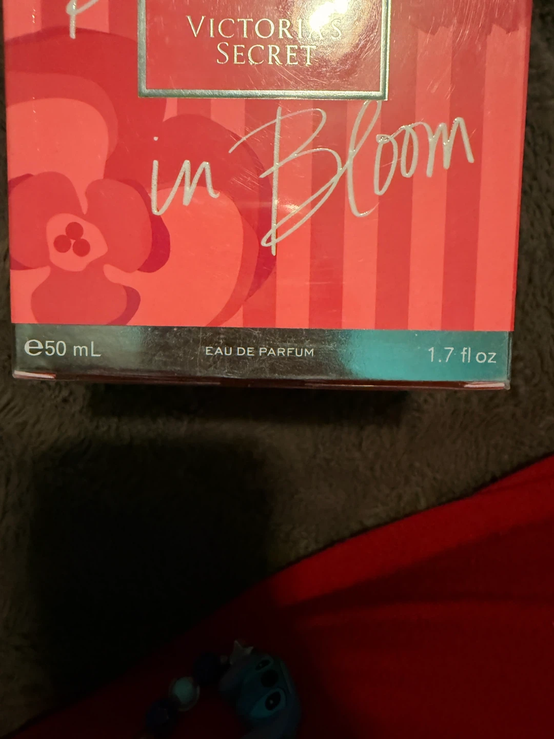Victoria's Secret Bombshells in Bloom Eau de Parfum 50 mL - photo 2