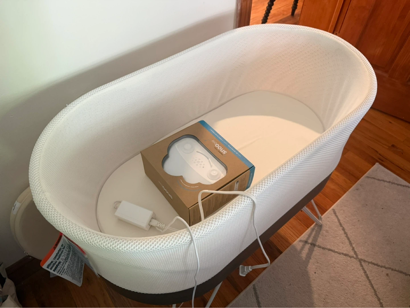 Snoo crib + new sleep sack+  snoobie smart soother - photo 4