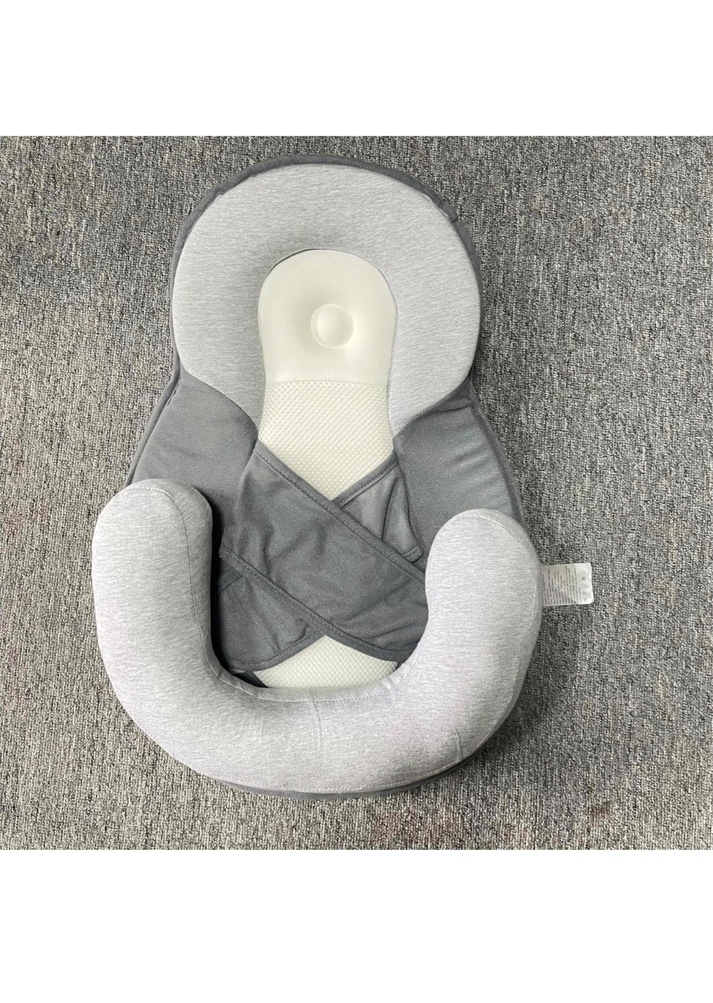 Adjustable Baby Lounger and sleep pillow - photo 2