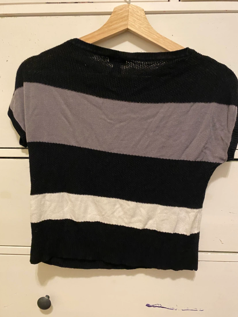 Dynamite women's striped crop top - photo 2