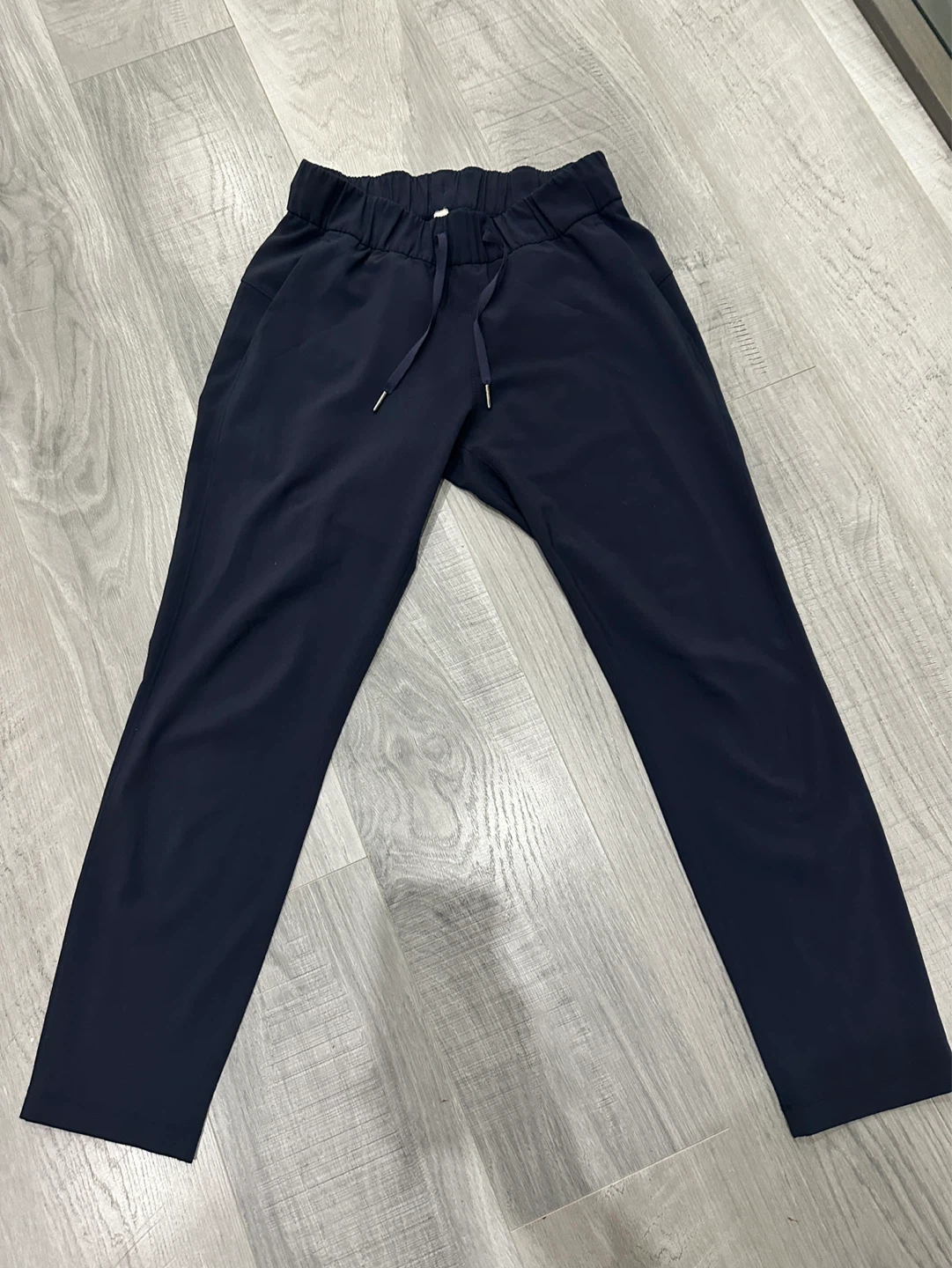 Lululemon navy blue joggers- size 4