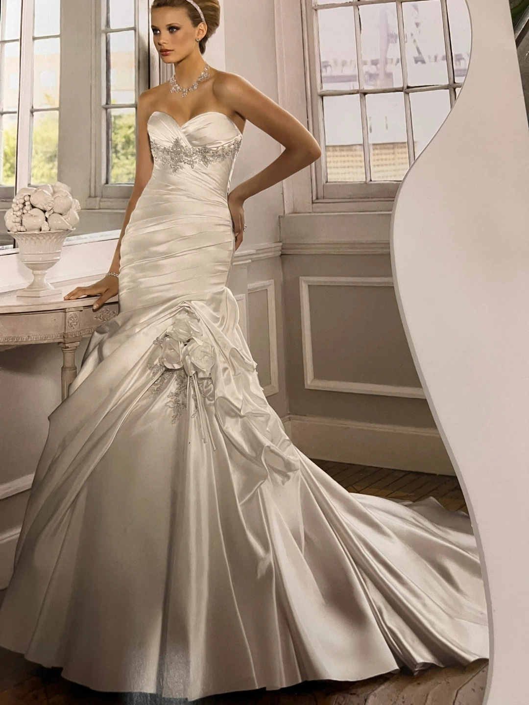 Jolie Bridal Wedding Dress