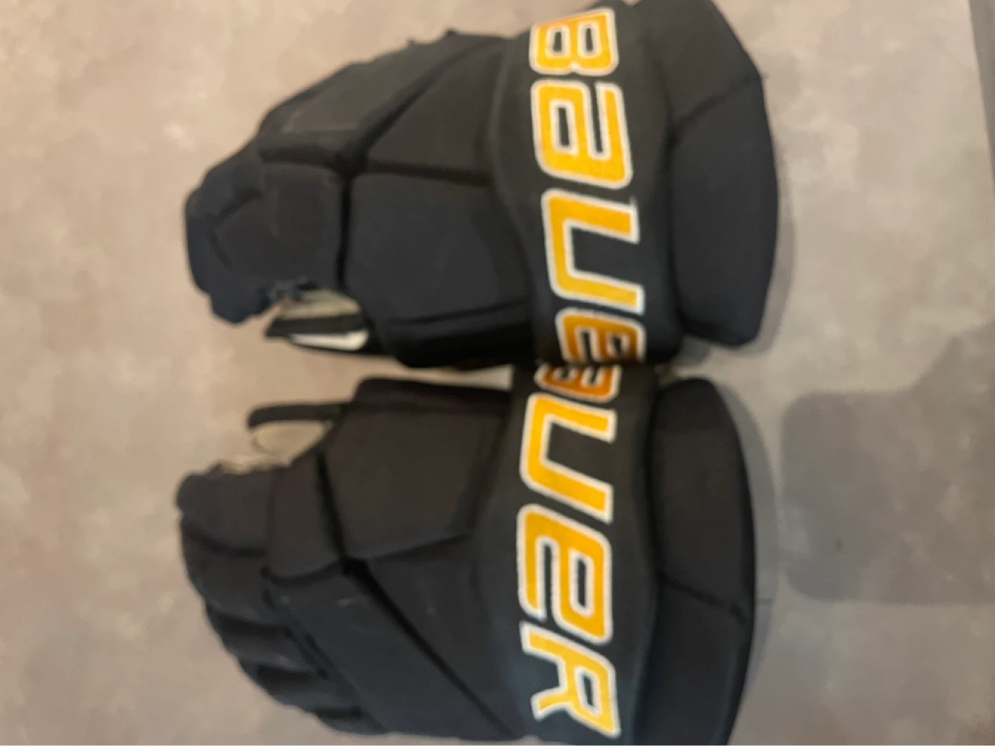 Bauer Hockey Gloves