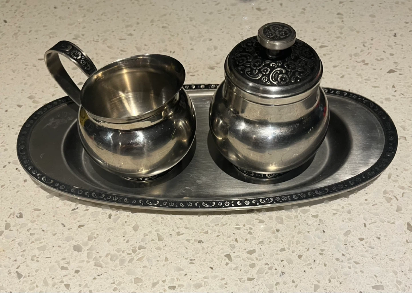 Oneida Custom 18/8 Stainless Steel creamer, sugar and Tray set