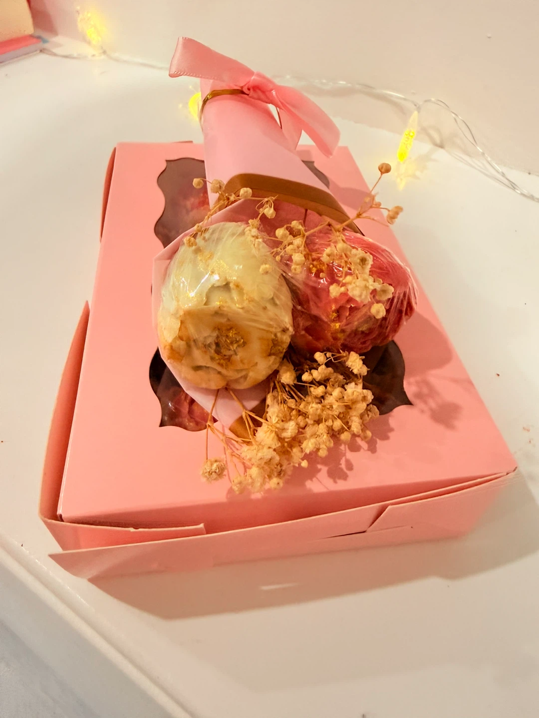 Handmade Assorted Chocolate Rose and cookies gift box - photo 3