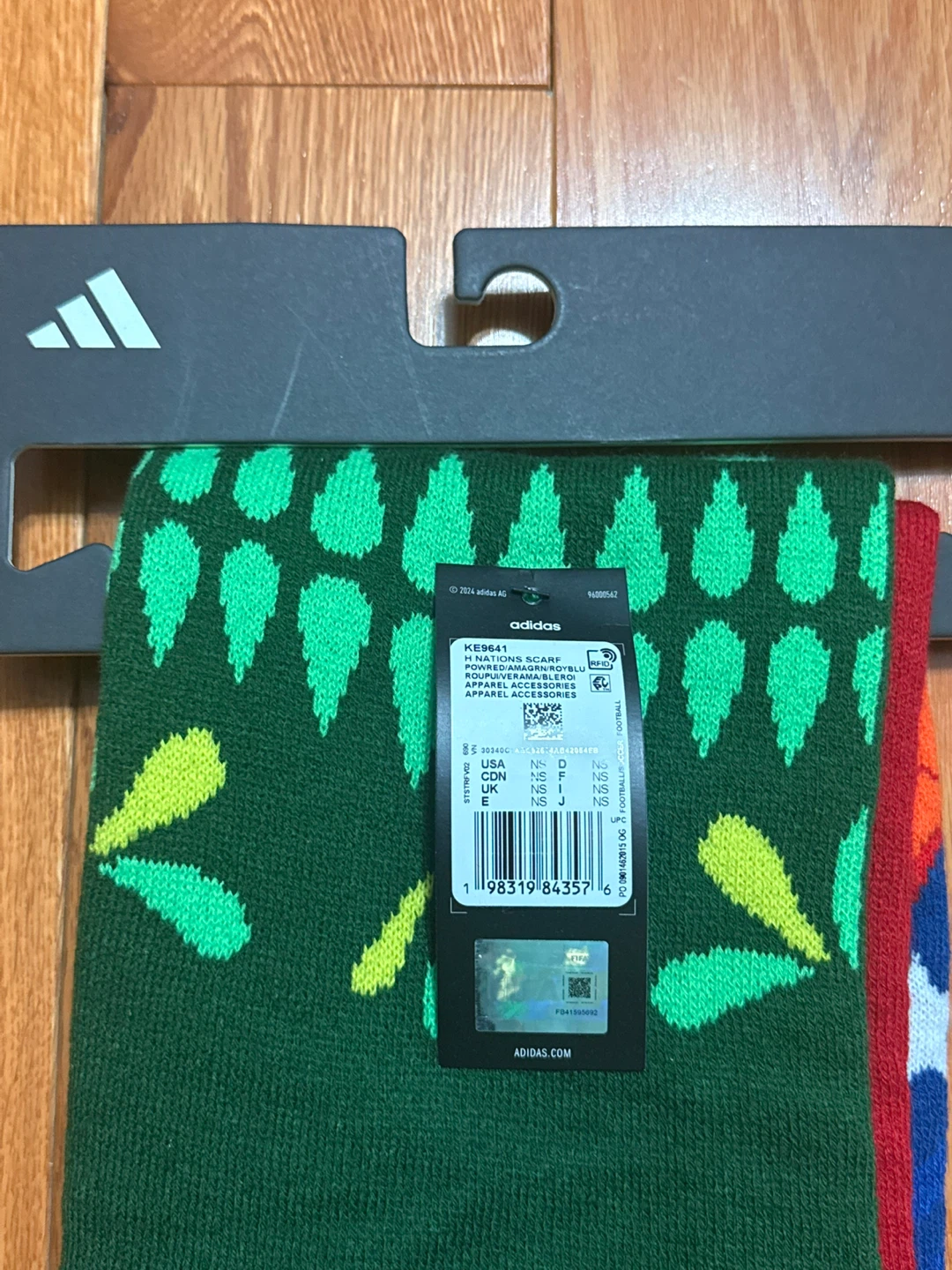 Adidas World Cup 2026 Football Scarf Green/Blue/Red - photo 2