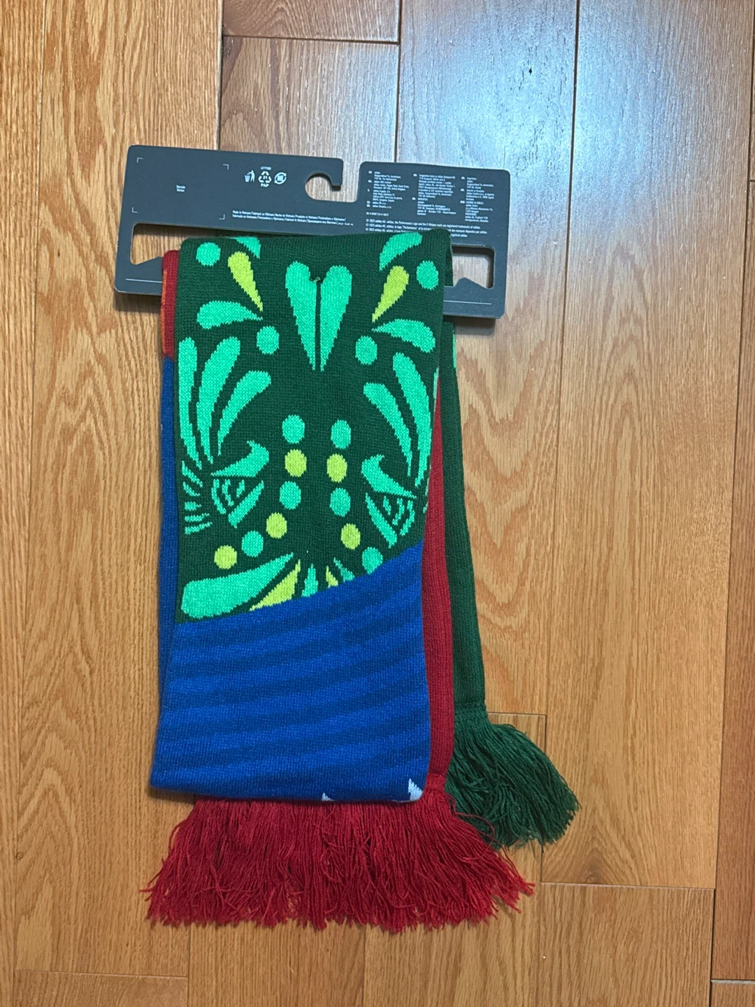 Adidas World Cup 2026 Football Scarf Green/Blue/Red - photo 3
