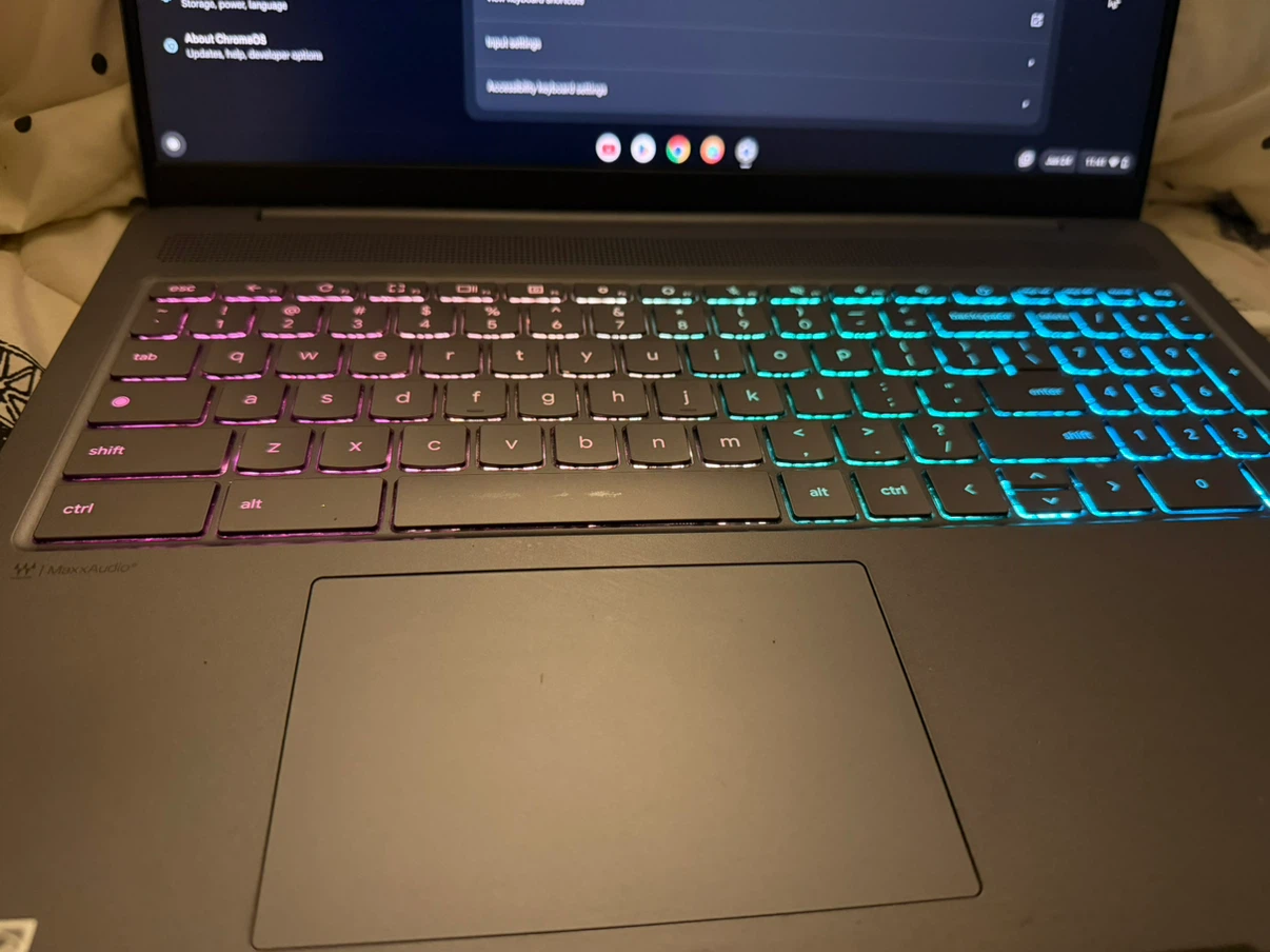 Lenovo Chromebook Laptop - photo 2