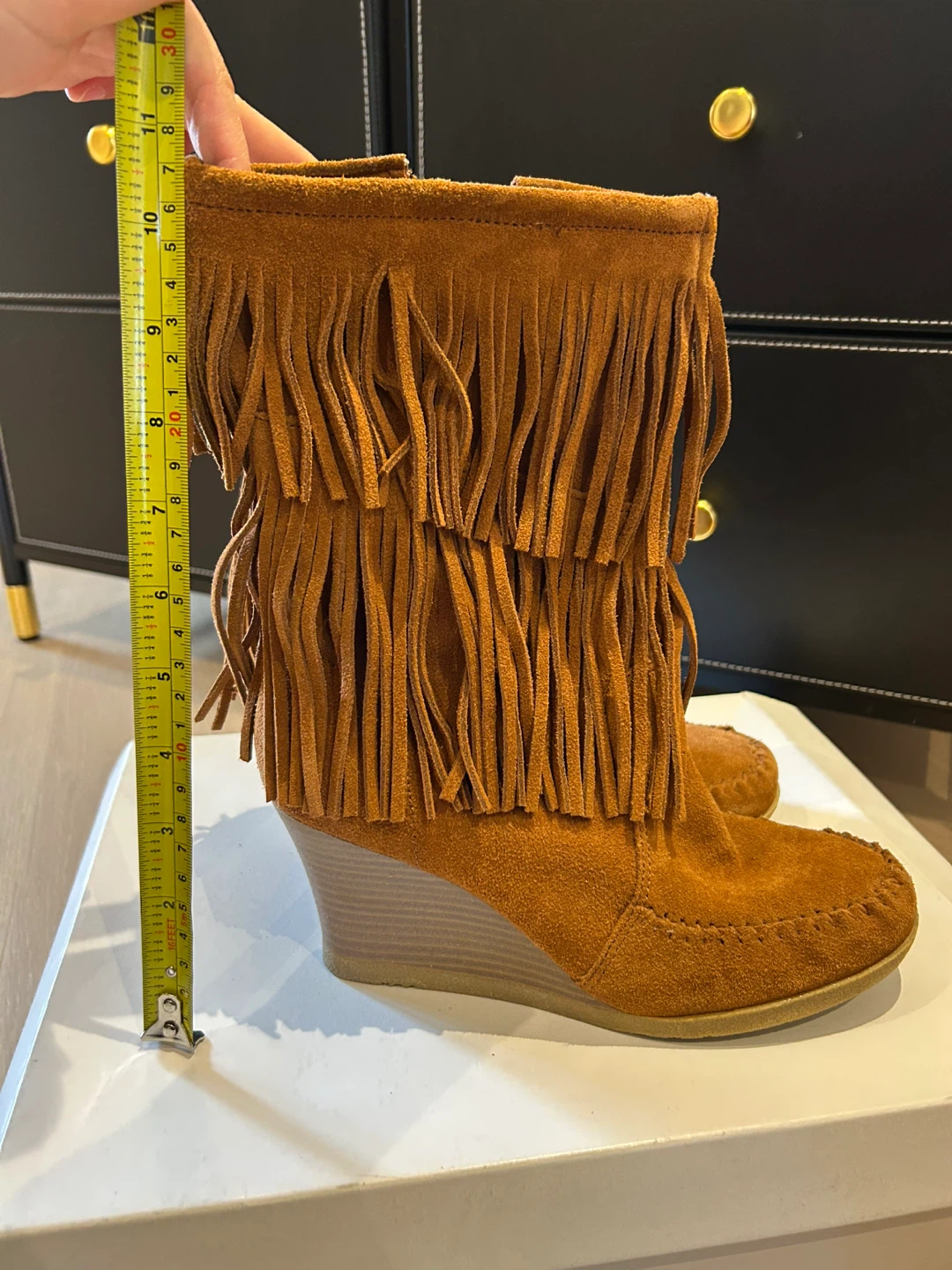 Minnetonka Fringe Wedge Boots size 8