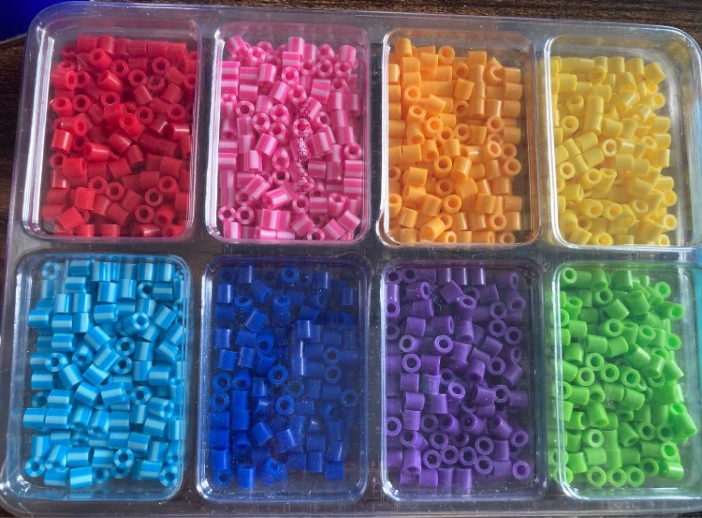 Perler Fused Bead Kit - 2000 Beads and 47 Crayola markers - photo 5