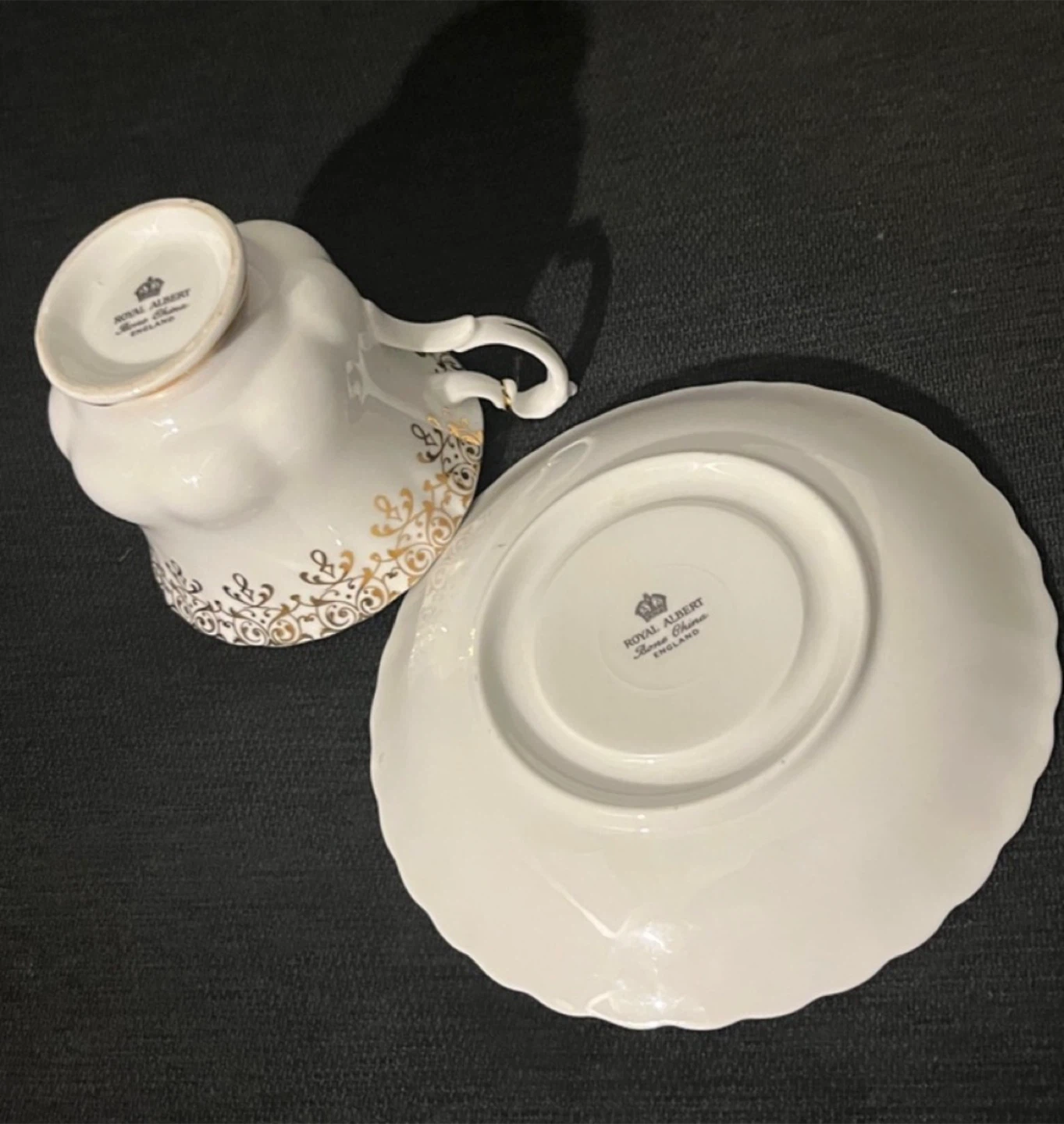 Royal Albert  Congratulations Teacup and Saucer Set - photo 3