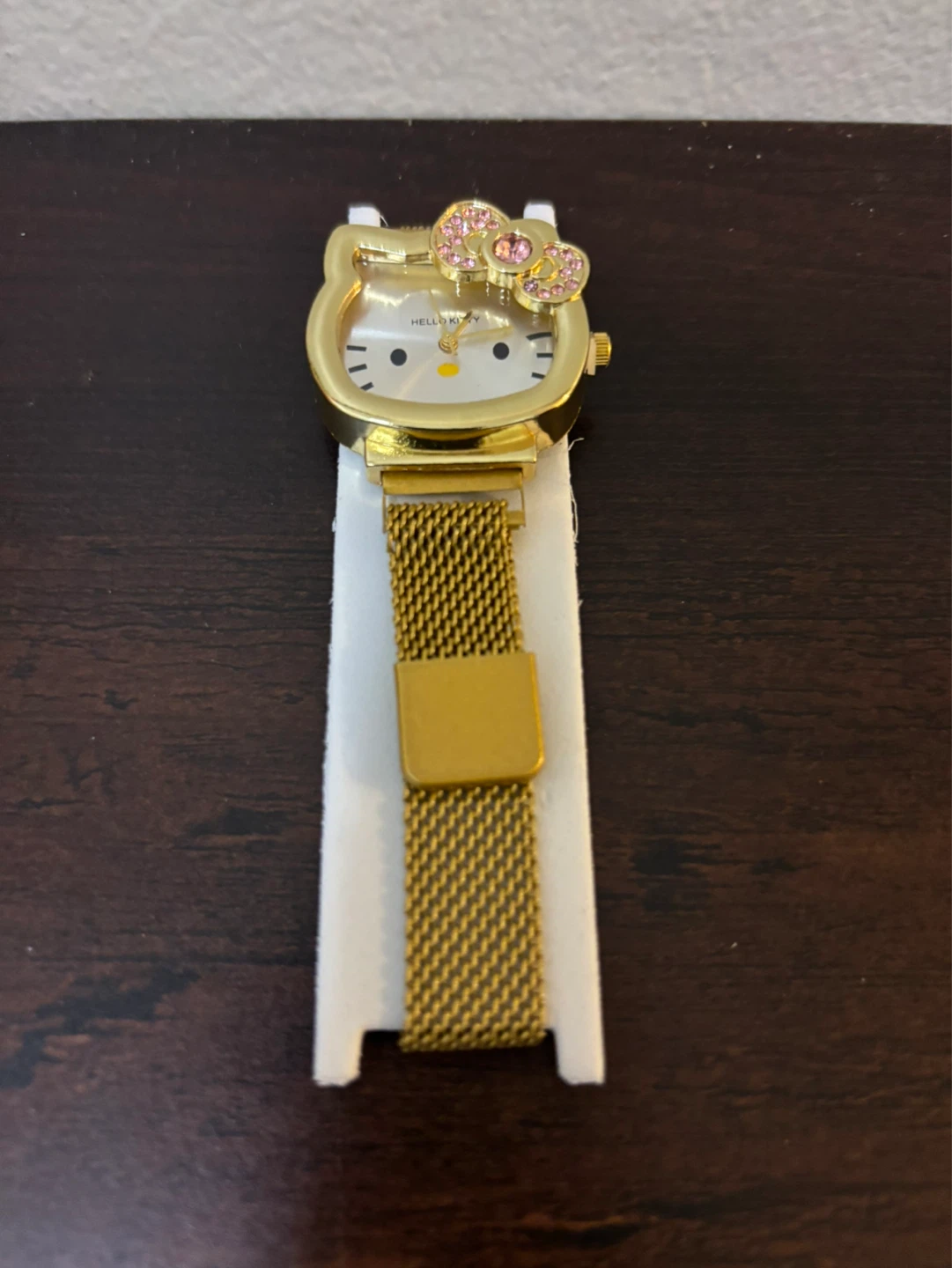 BRAND NEW-Hello Kitty Gold Tone Watch