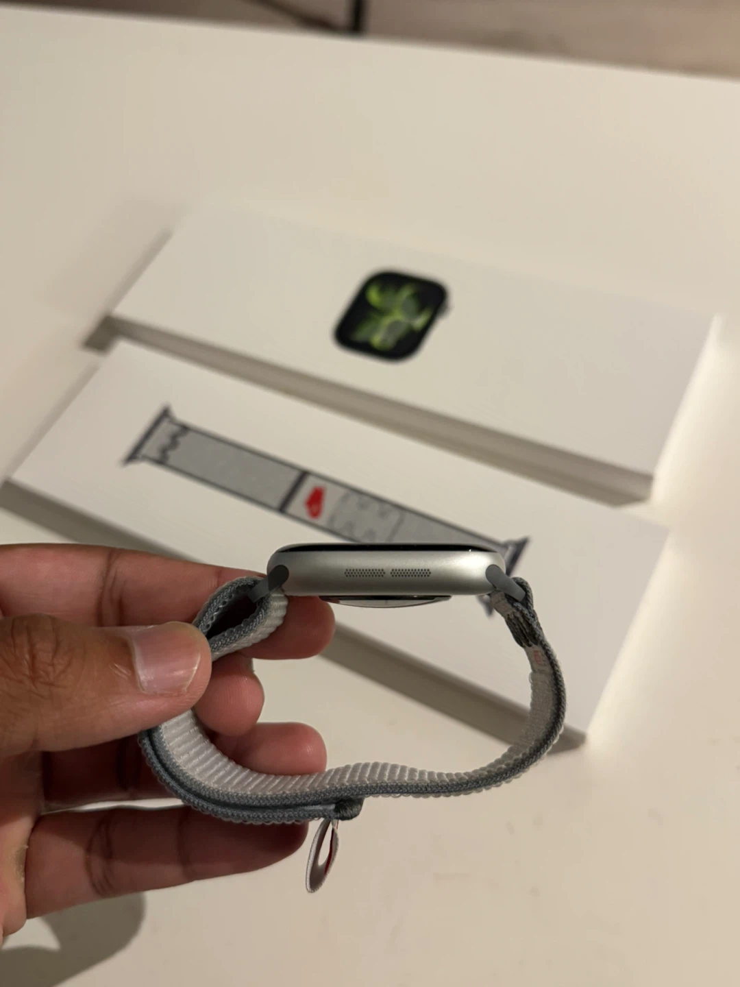 Apple Watch Series 11 GPS 46mm – Silver Aluminium - photo 3