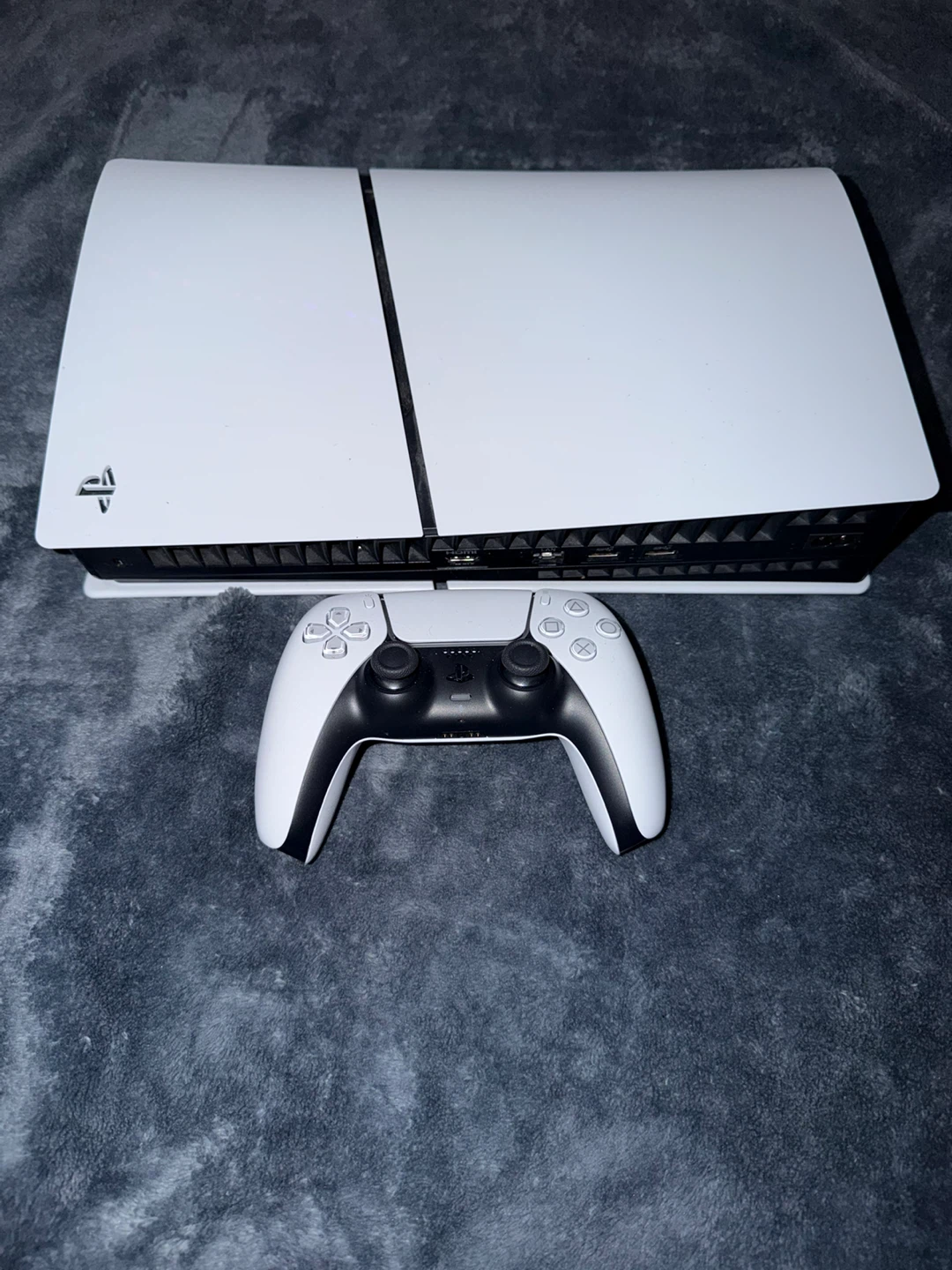 PS5 Slim Disc Edition 1TB – Factory Reset – Ready to Play 🎮 - photo 3