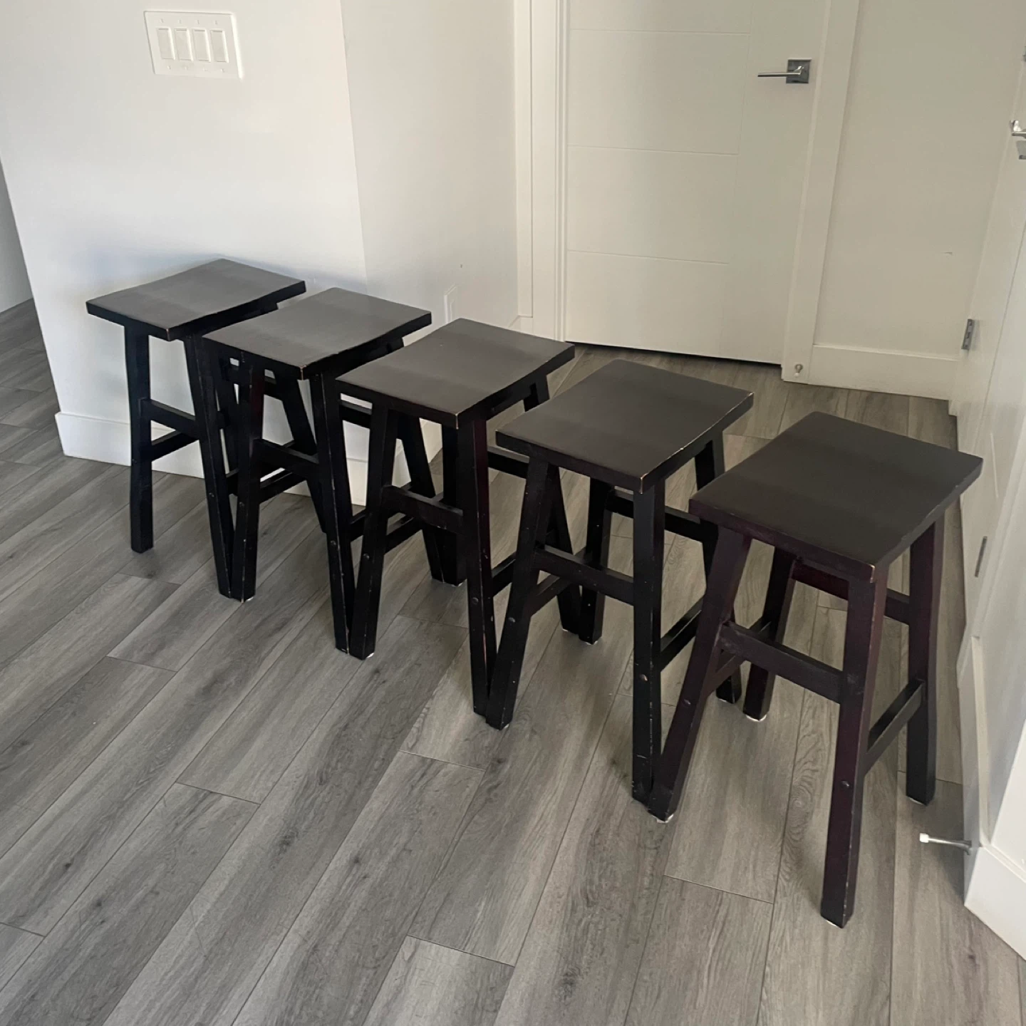 5 Bar Stools