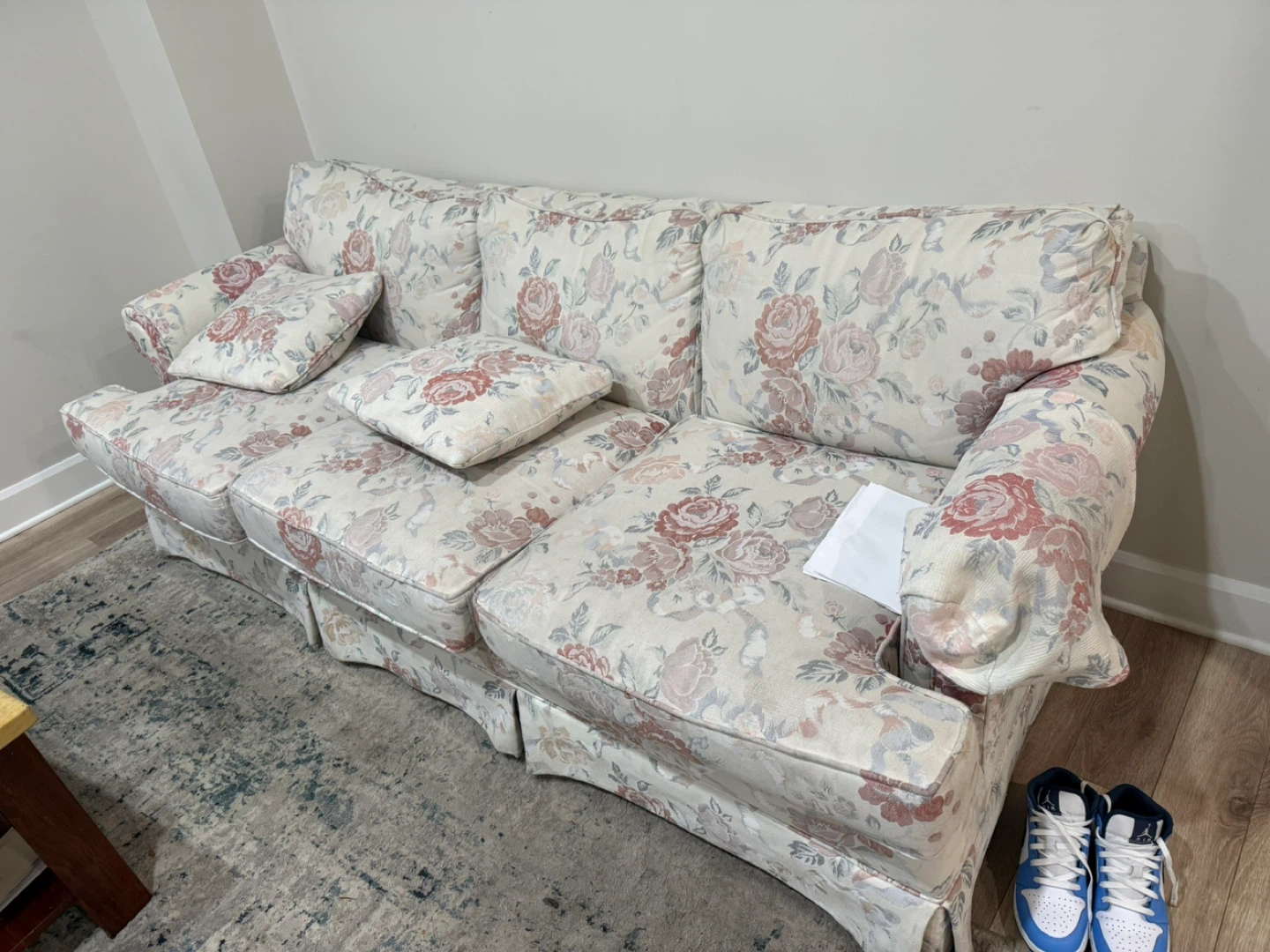 Floral Sofa - photo 2