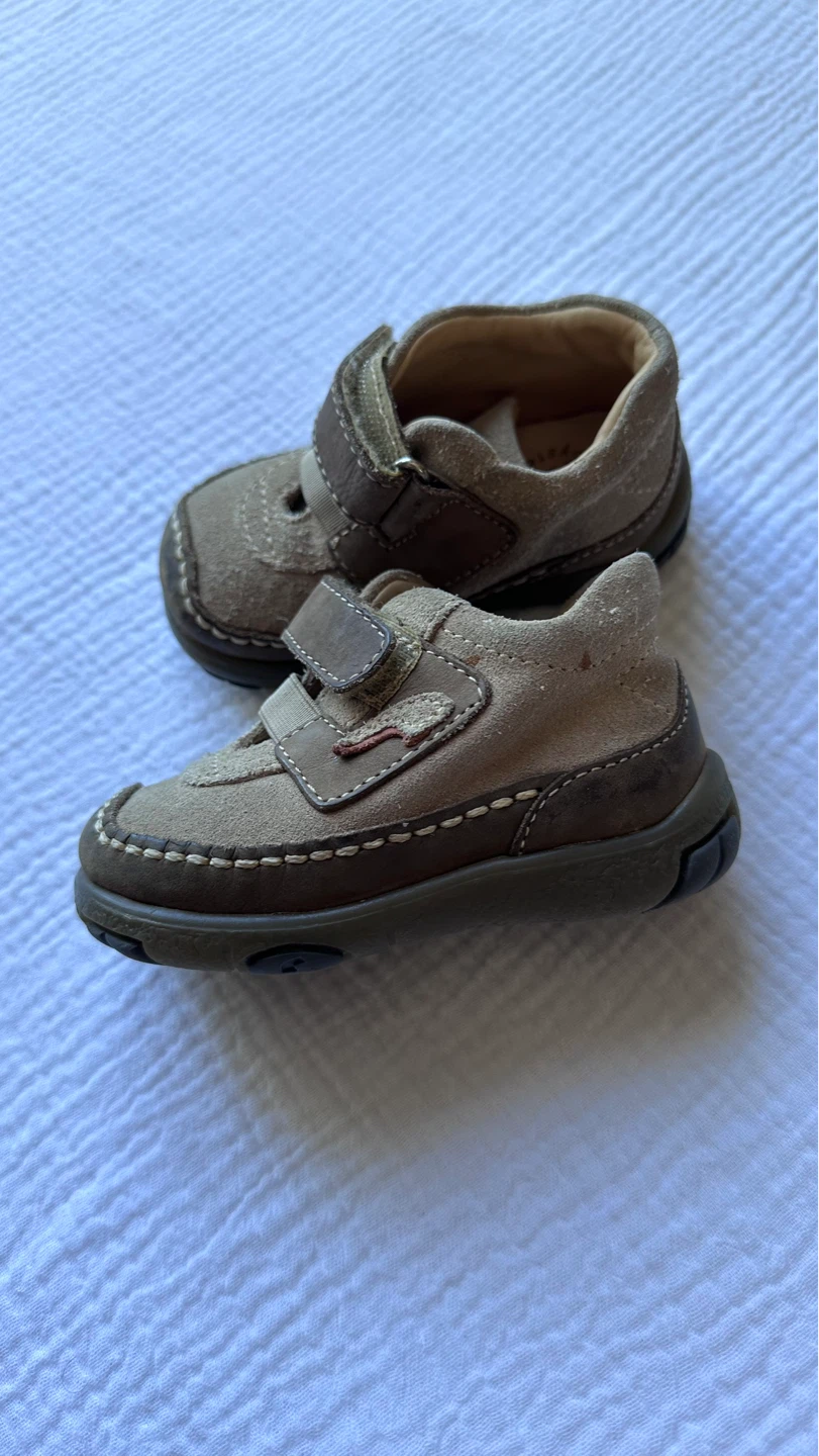 Children's Brown Suede Boots - photo 2