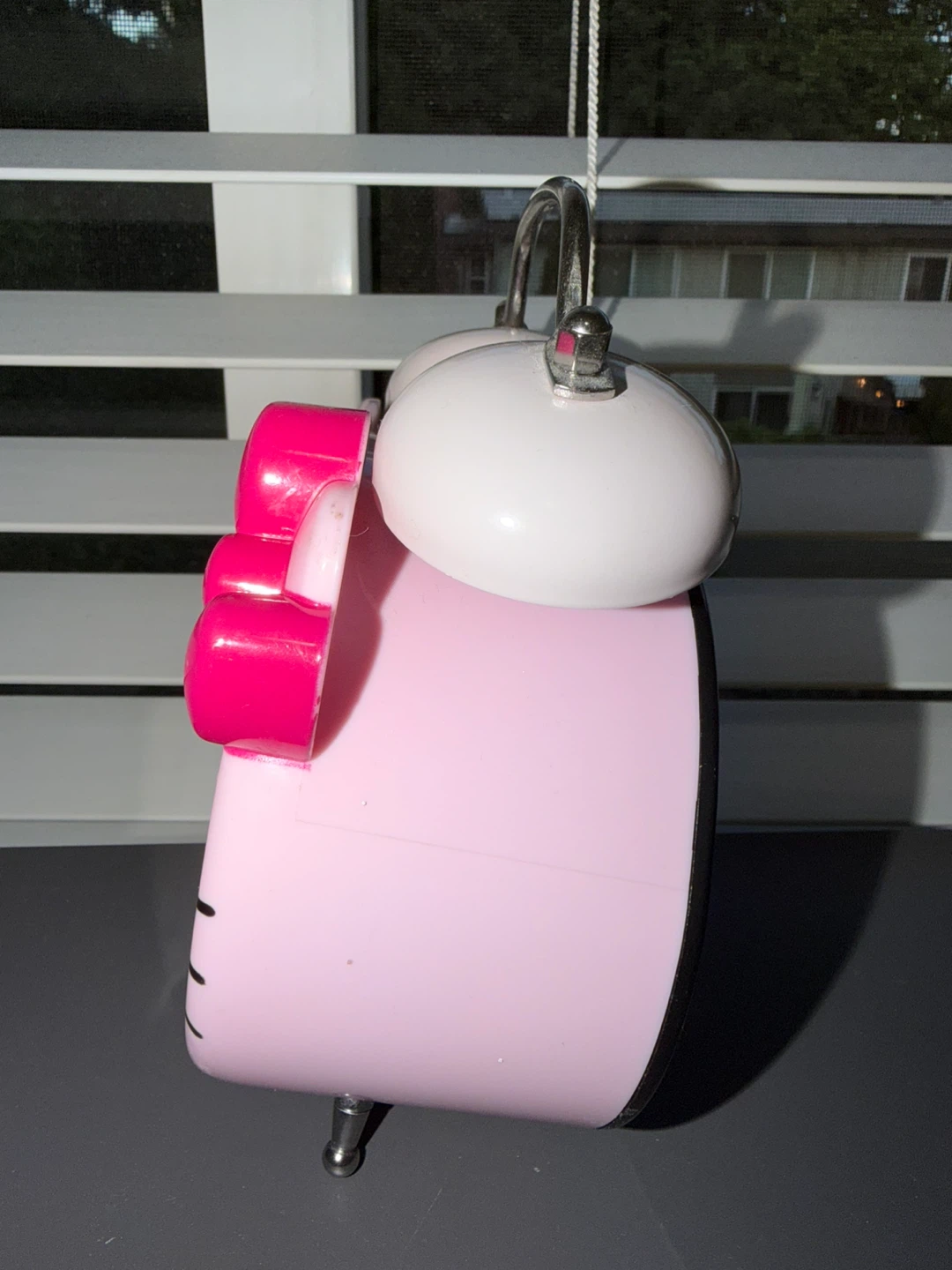 Hello Kitty Twin Bell Alarm Clock - photo 4