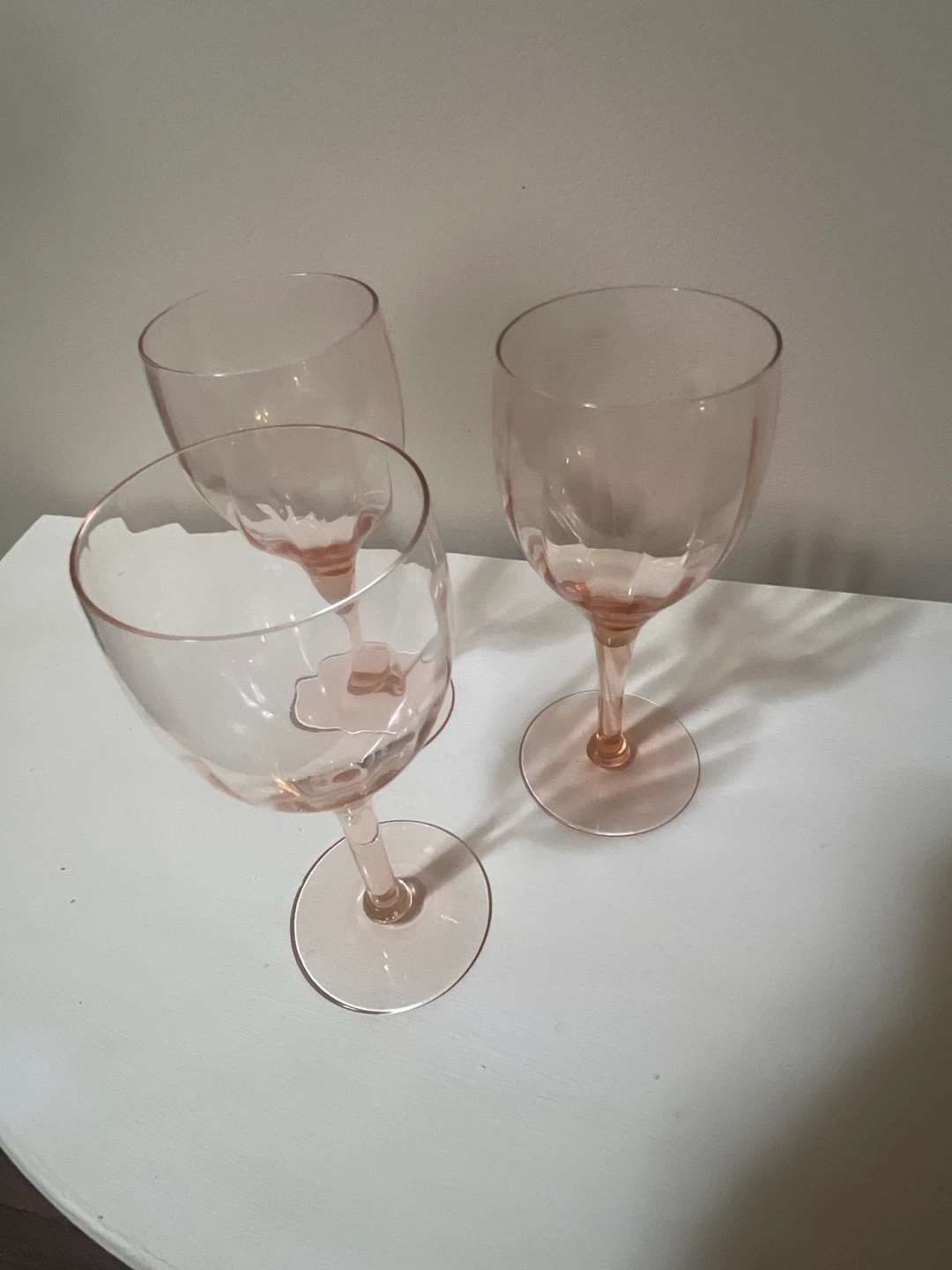 Set of 3 Pink Glass Wine Glasses