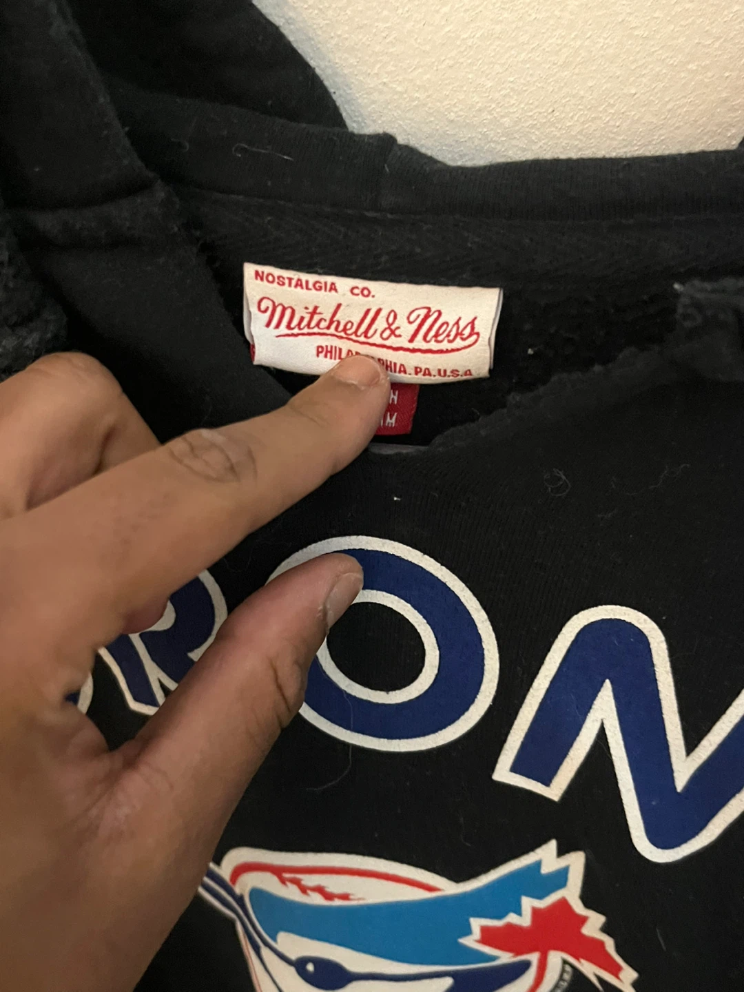 Toronto Blue Jays Mitchell & Ness Hoodie - Size S - photo 4