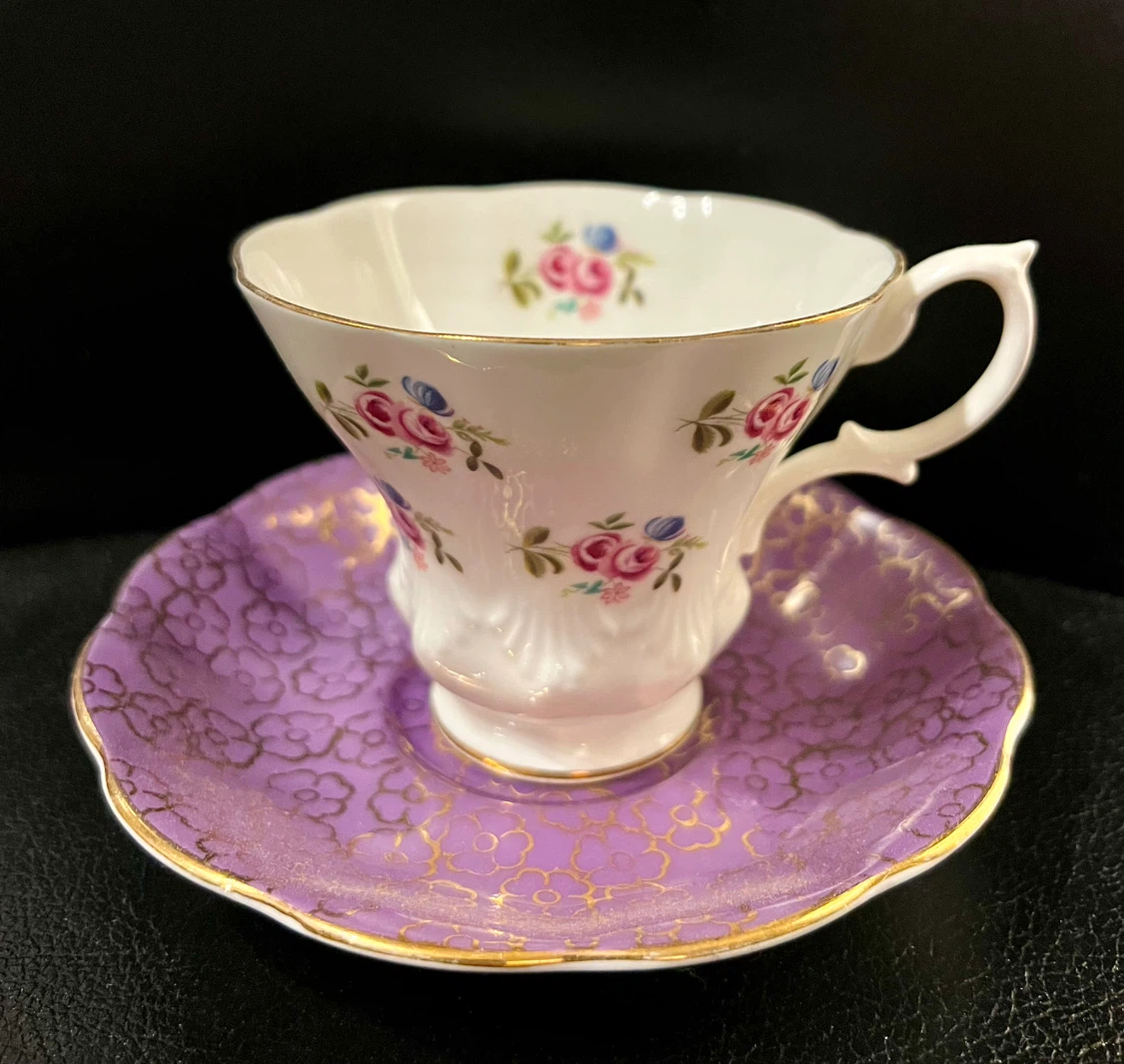 Royal Albert Bone China Tea Cup and Saucer Set - photo 2