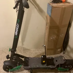 ($500 if picked up today) KOOMAMBA ZU06 E Scooter
