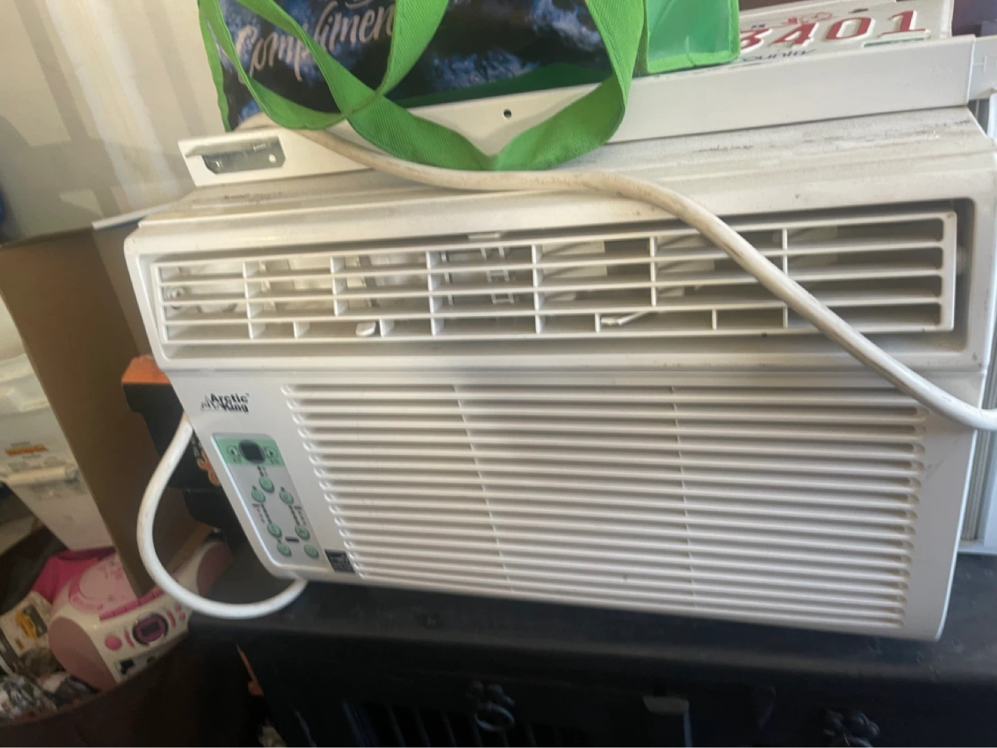 Arctic King Window Air Conditioner MWFUK-08CRN1-B