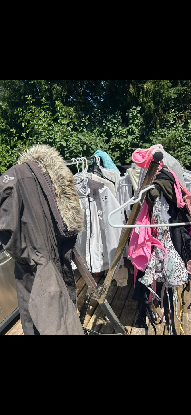 Mixed lot of women's clothing