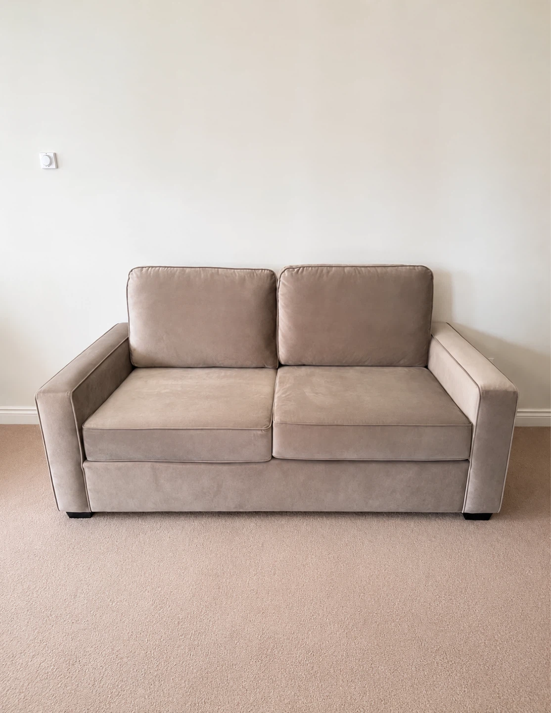 Love Seat made in Canada. Excelent condition.