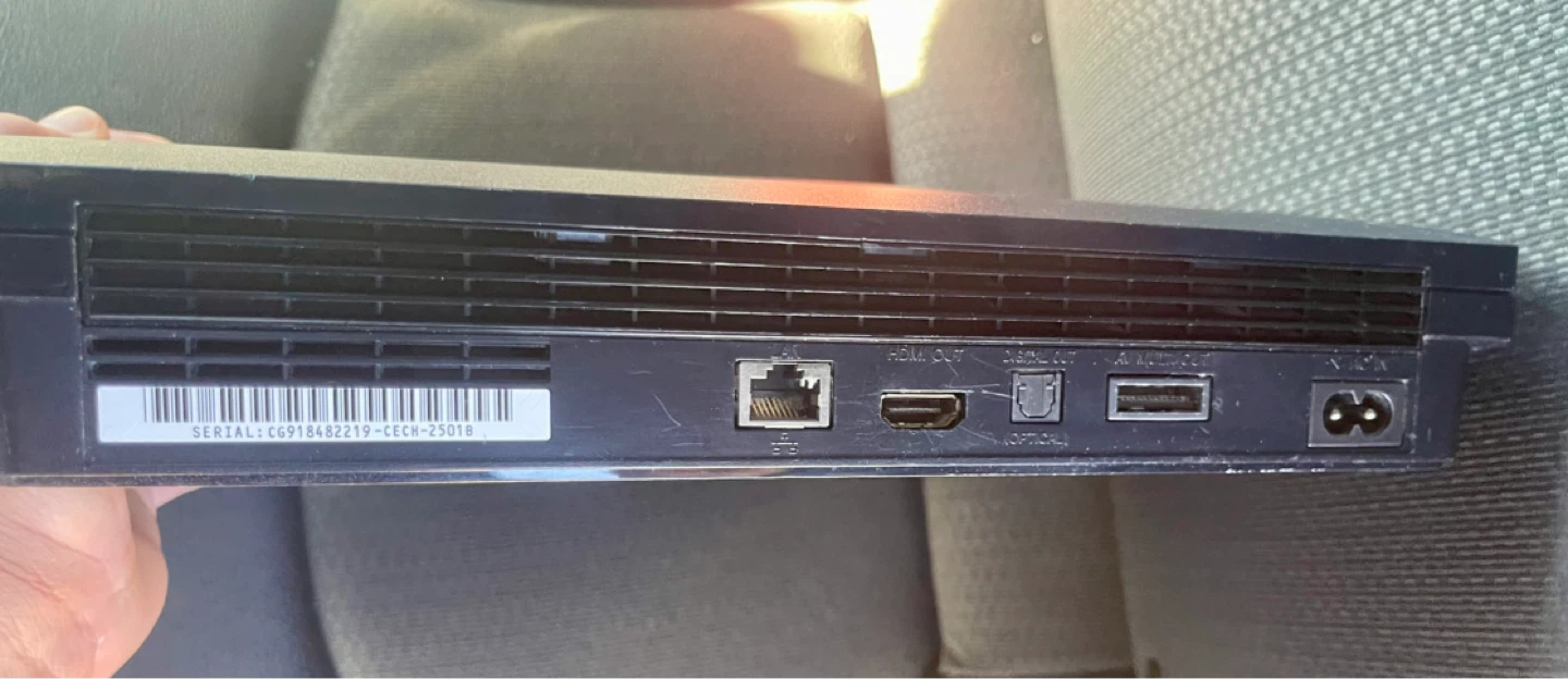 Sony PlayStation 3 (PS3) - photo 4