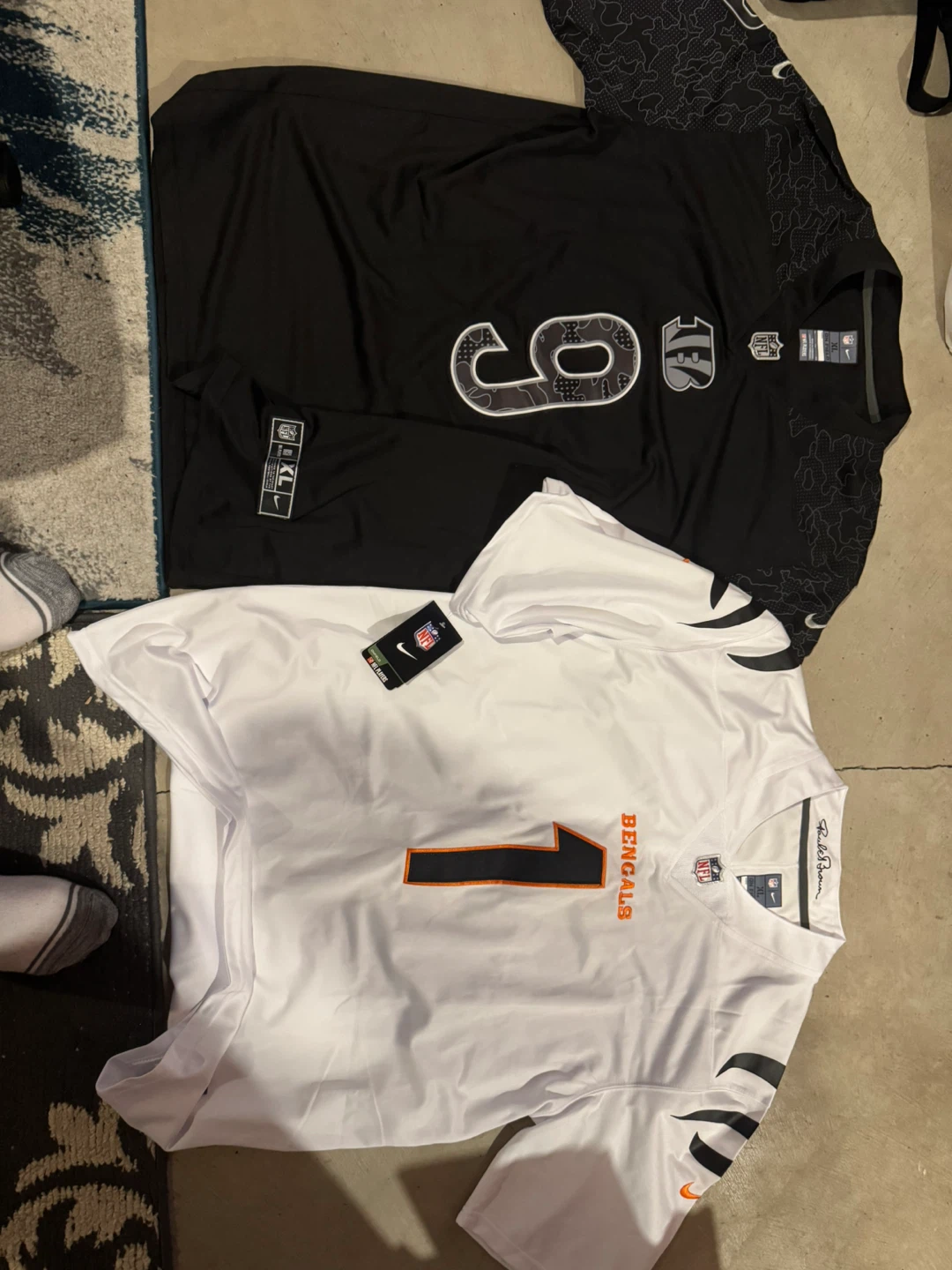 Xl Joe burrow and Jamar Chase NFL jerseys
