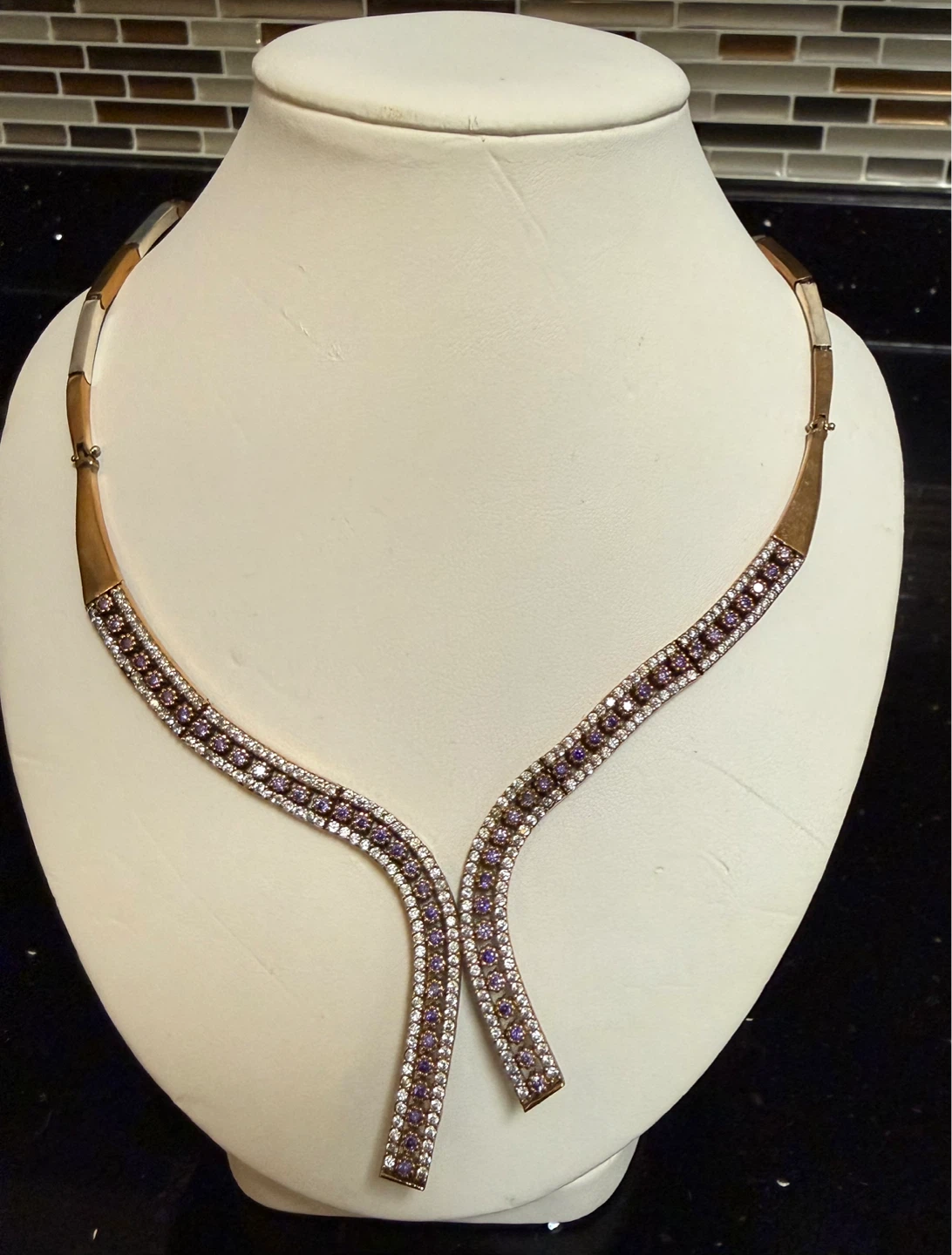 Sparkling 925/copper CZ and light purple stones 18” Necklace